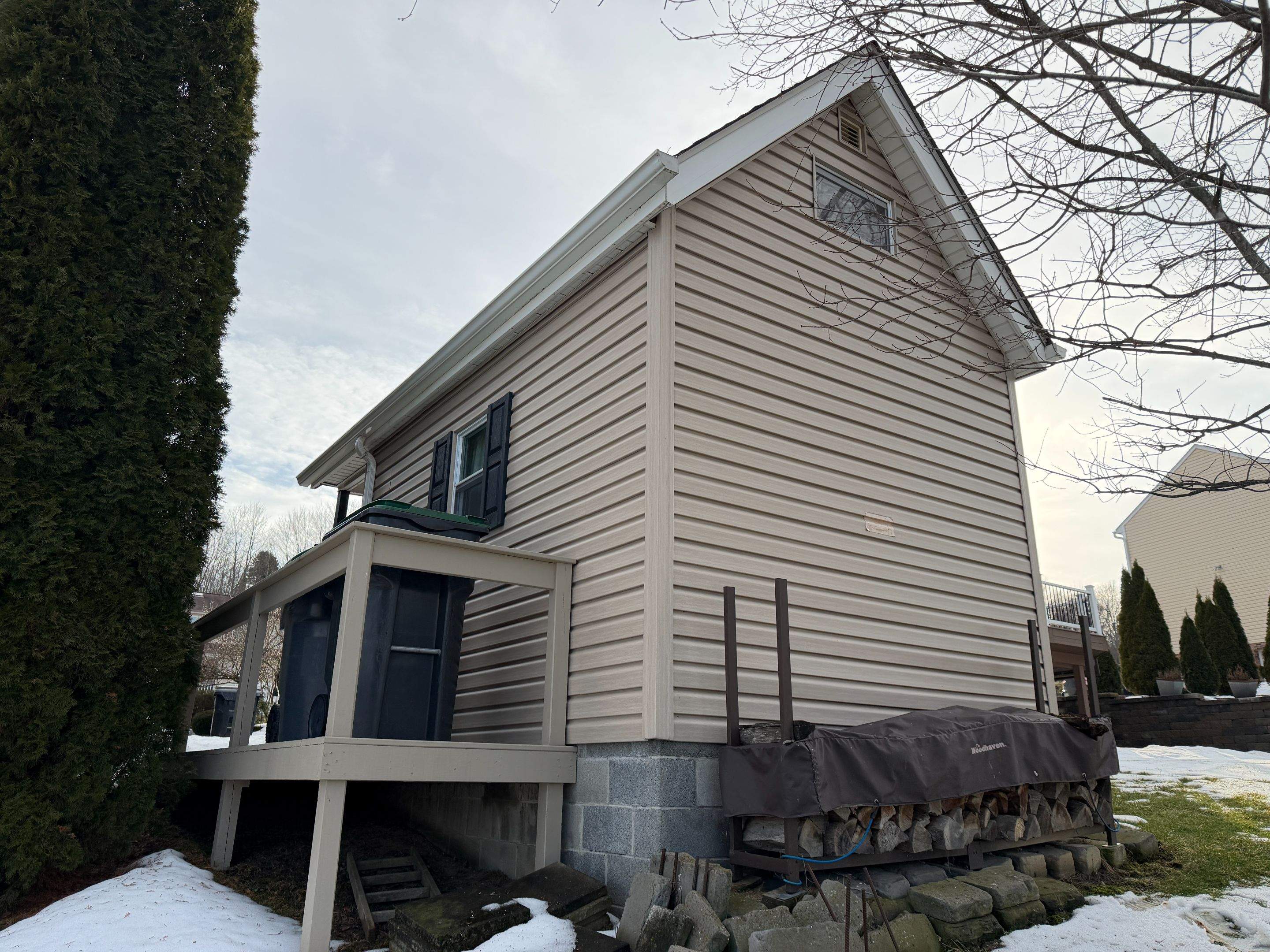 Provia Cedar Peaks Vinyl Siding in Cranberry TWP by Ideal Siding Pittsburgh