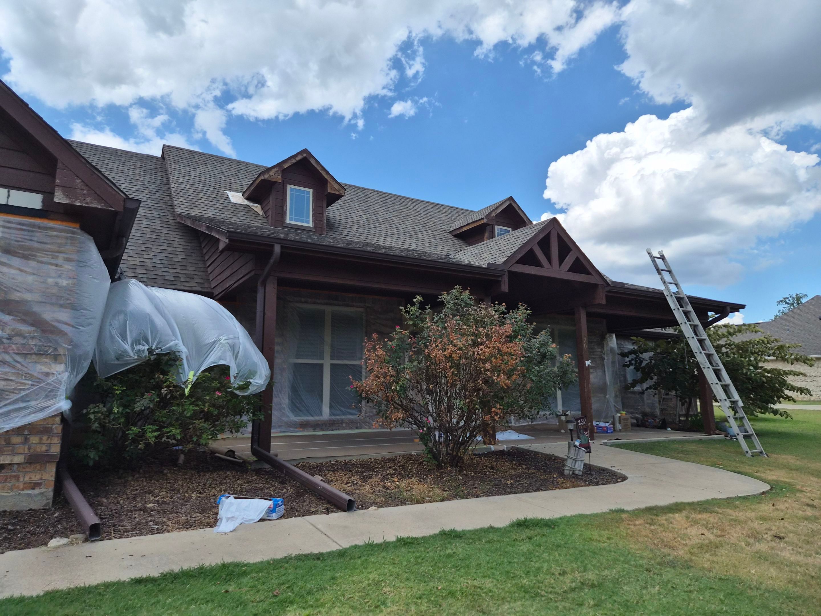 From Dated Brown to Modern Contrast: A Mineola Exterior Transformation by Quality Coats Painting