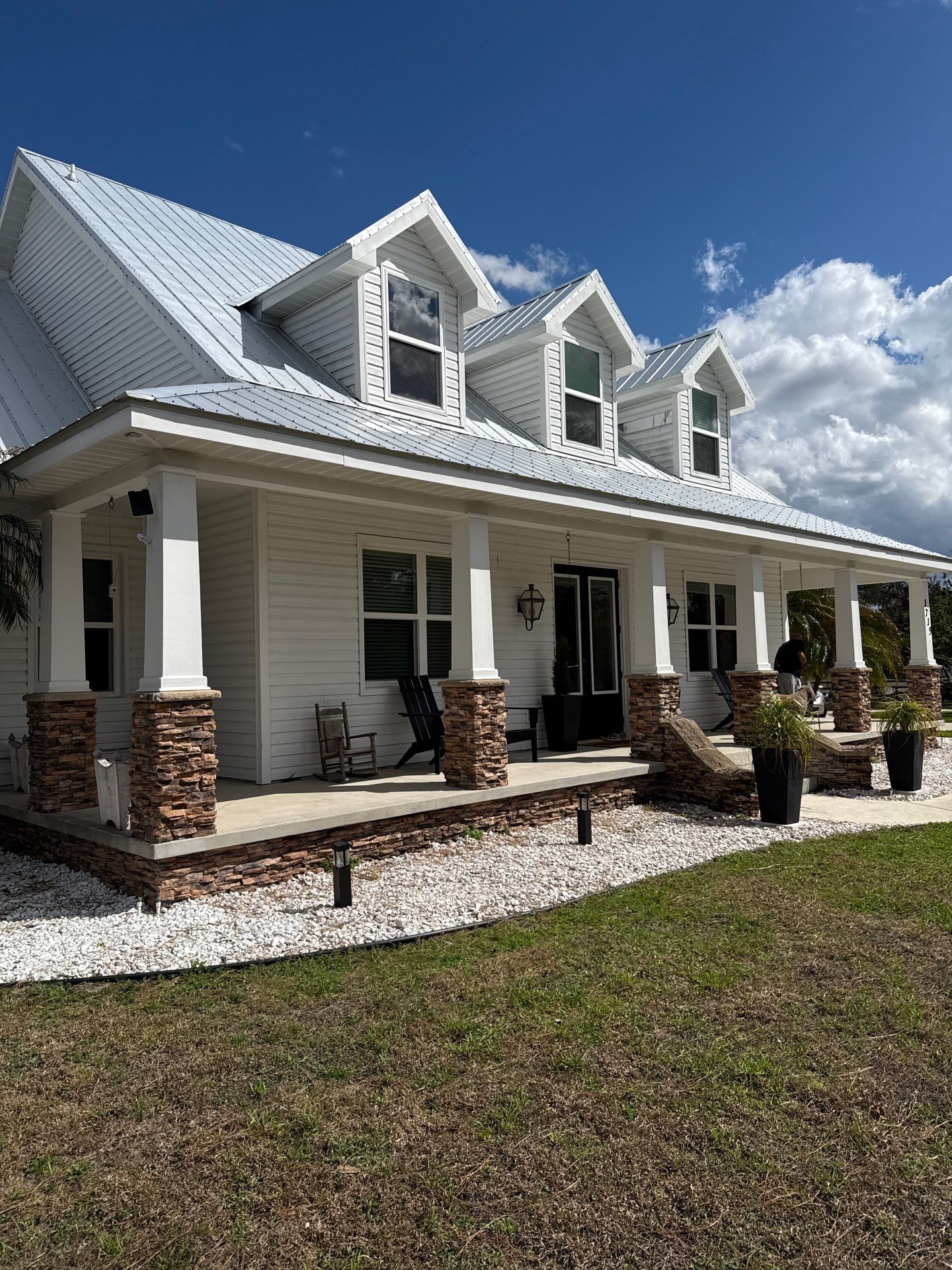 Seamless Aluminum Gutter Installation using 6 Inch Seamless Gutters in Sarasota FL by Gutter Professors