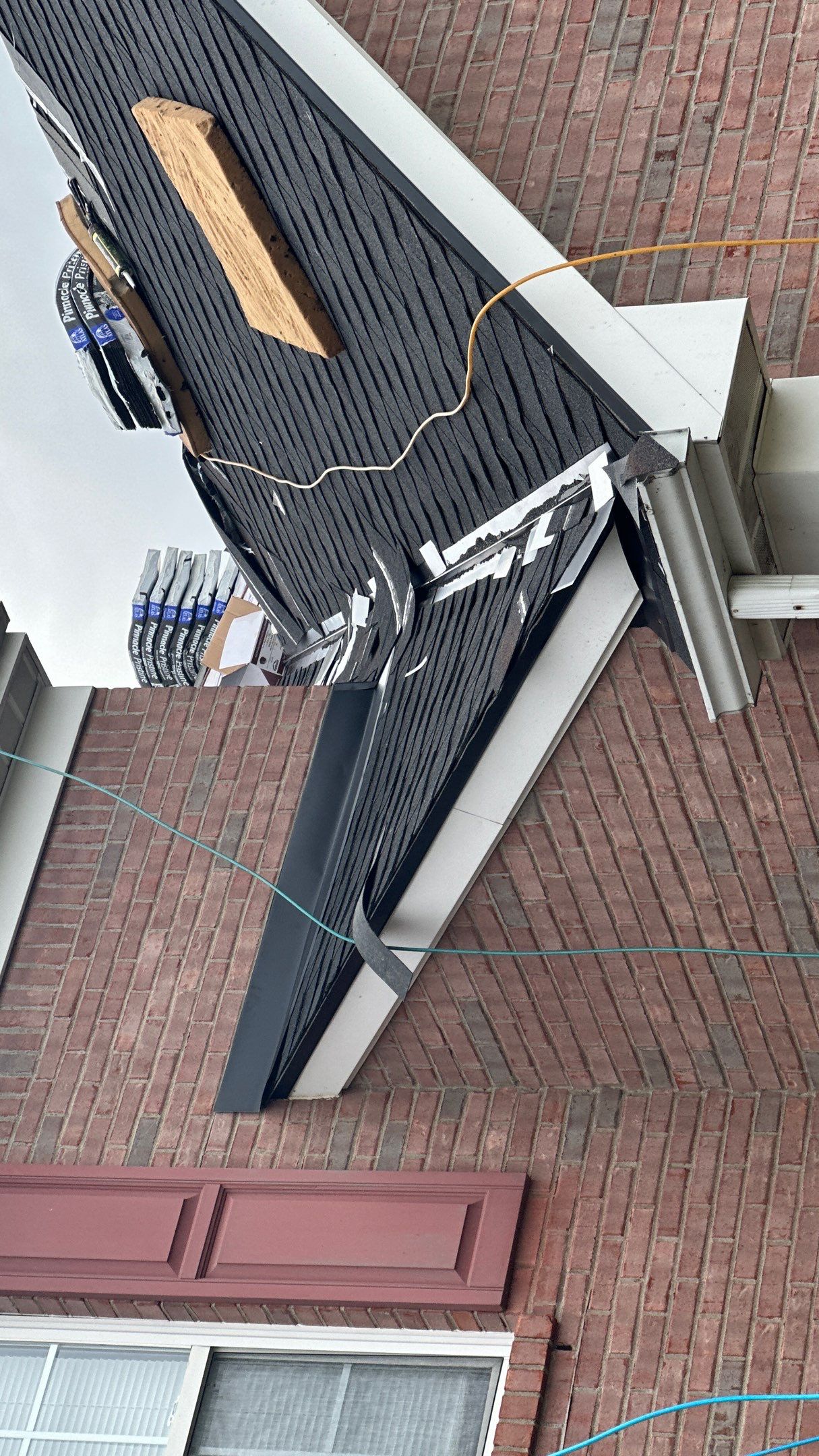 Walden Ponds - Pristine Black and Hydro Flo Gutter Guards by Tamlin Roofing