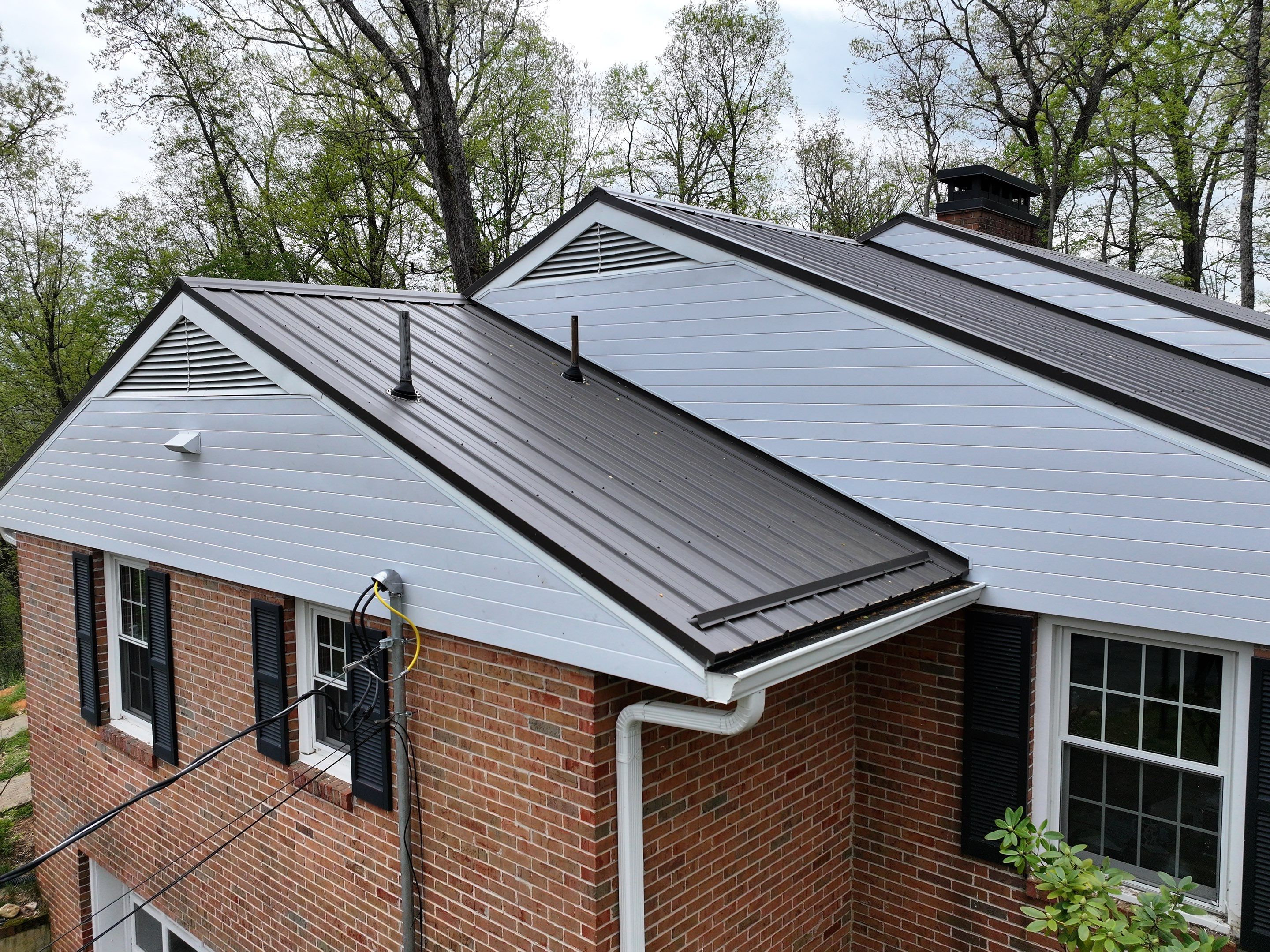 Jones Residence by Omnia Roofing
