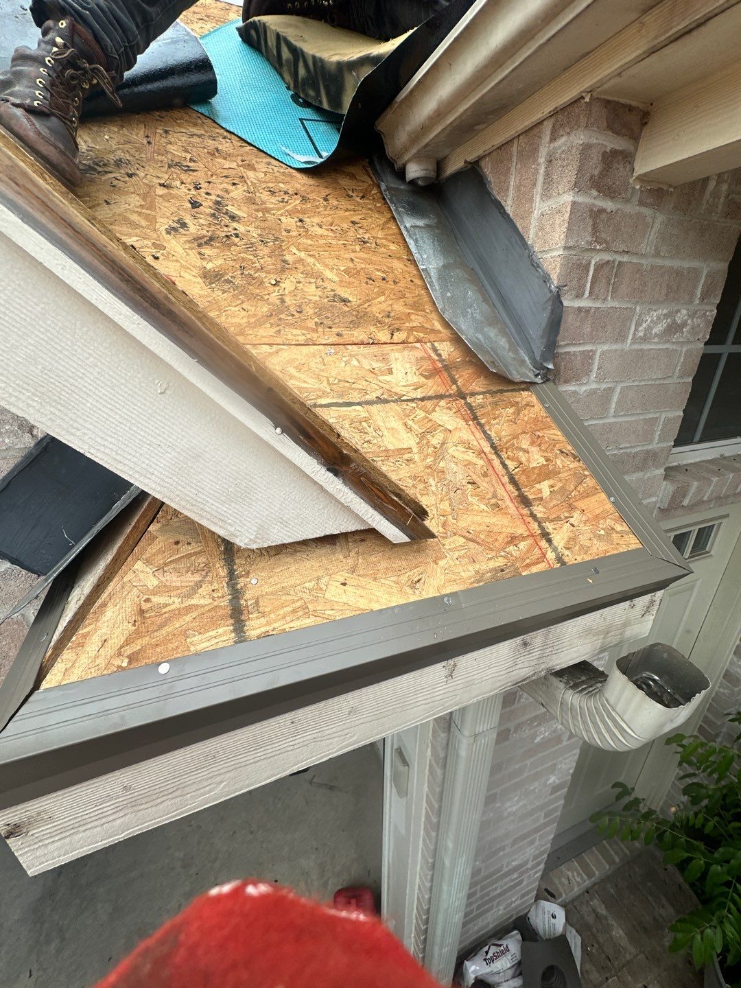 Roof Replacement Houston by Roof Repair Company