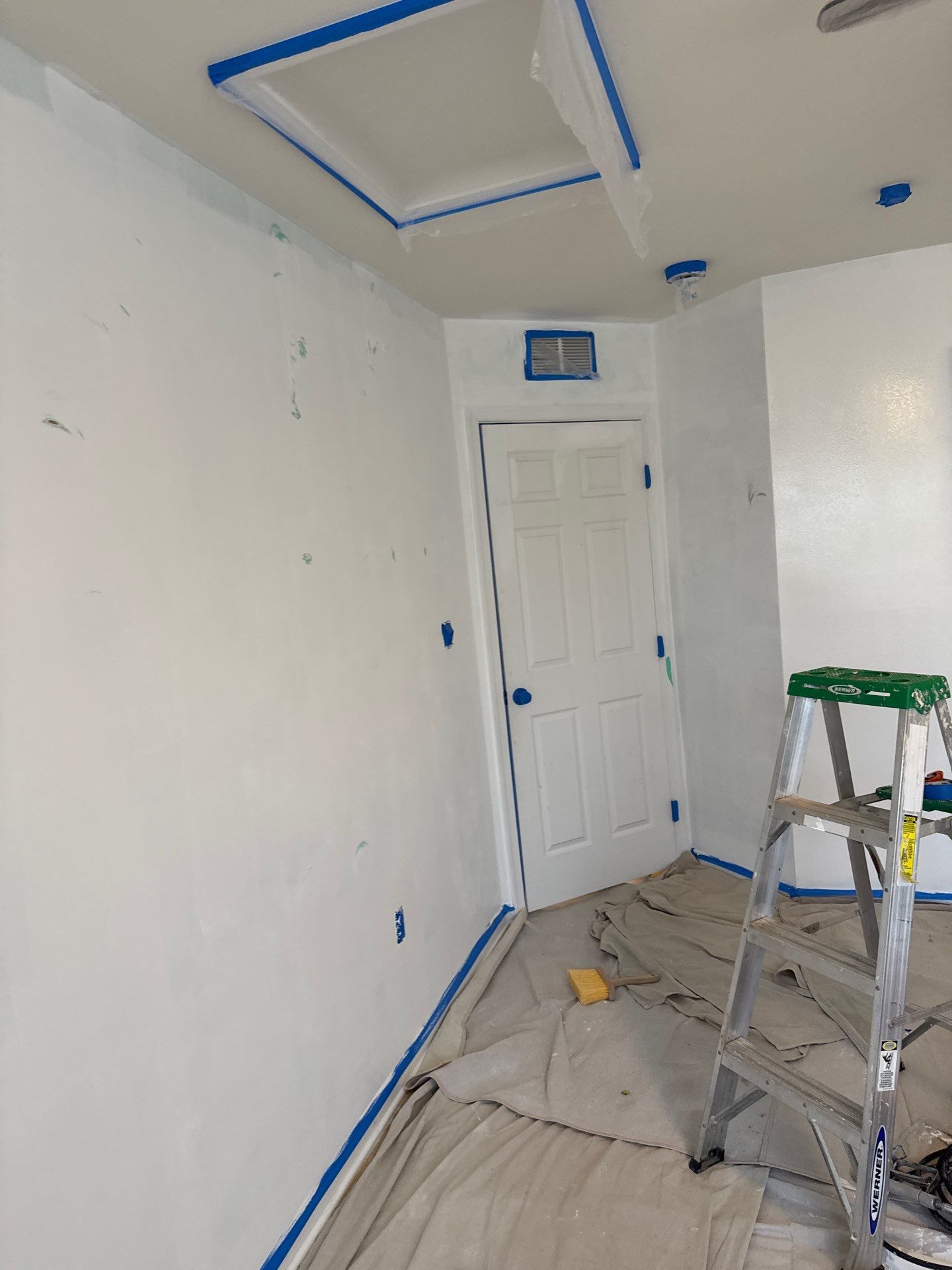 Interior Painting using Sherwin Williams  by La Bendicion Contruction Llc