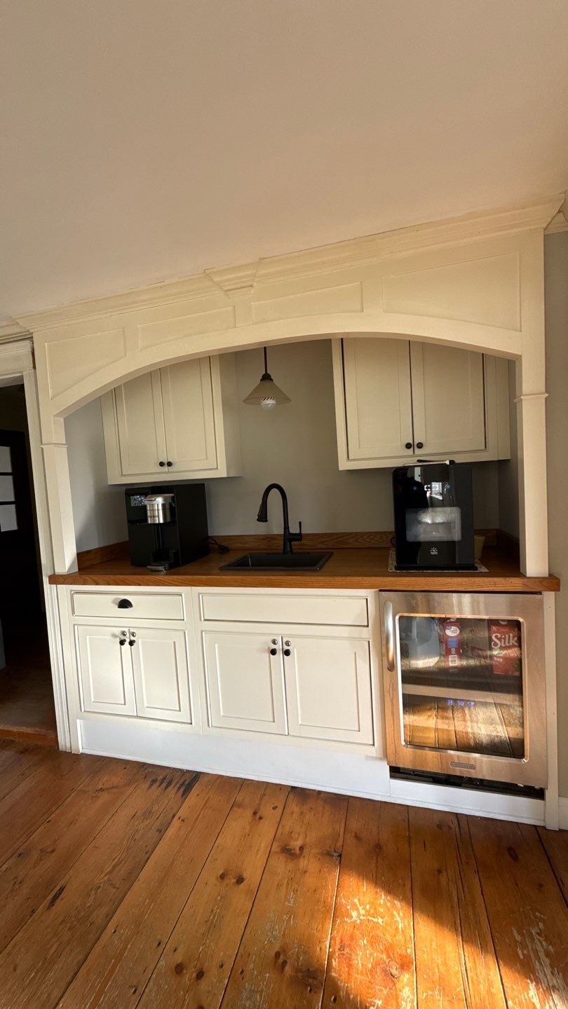 Cabinet Refinishing with Alabaster by EXCELLENCE | CARTO