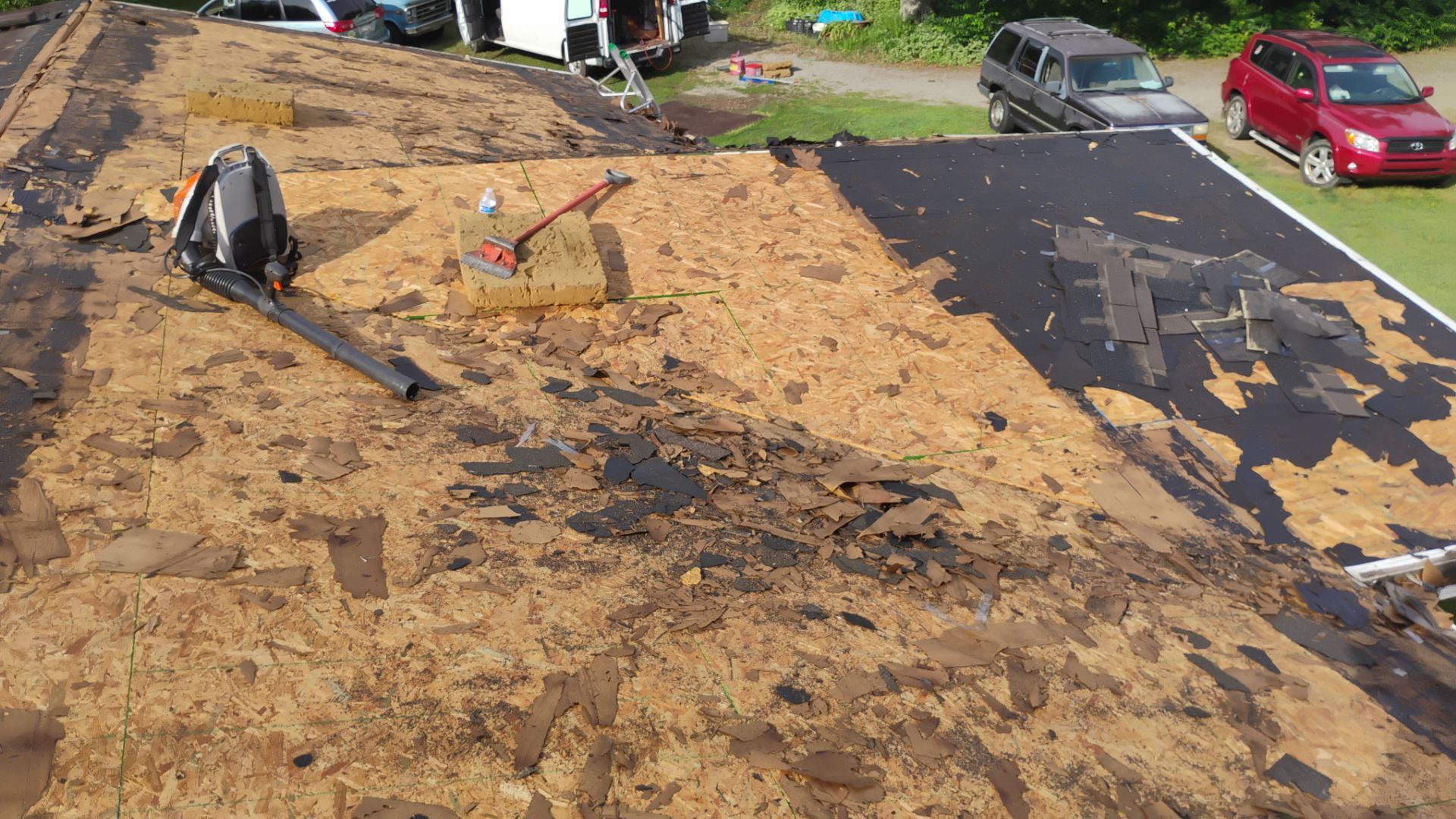 Taylor Roof by BROCK BUILDERS 