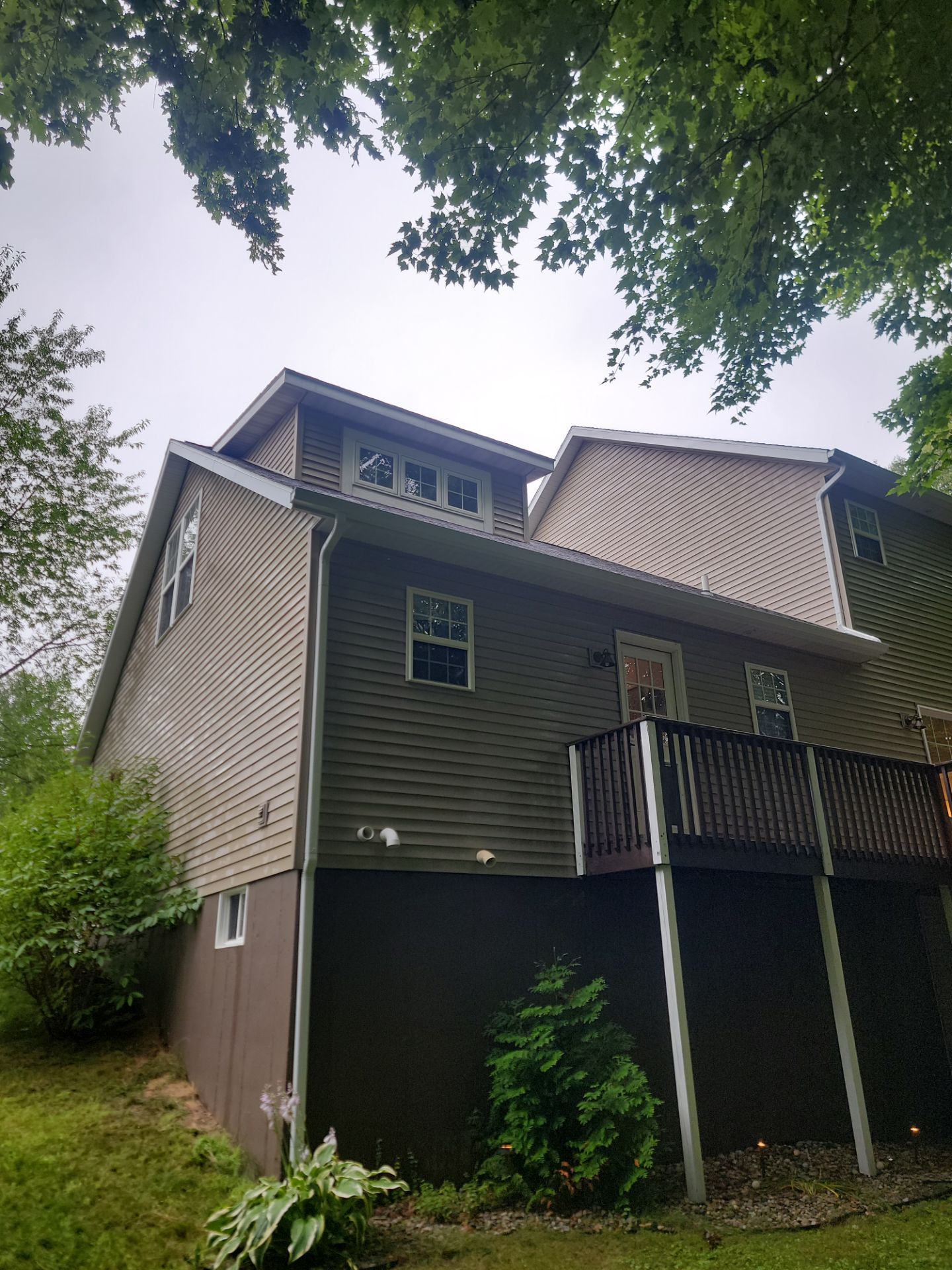 Exterior home painting. by Gordon Painting