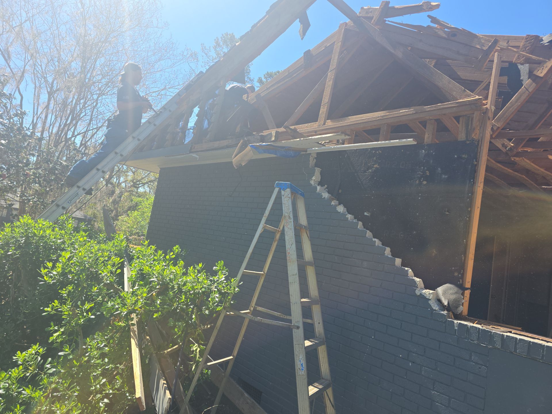 Valdosta Roofing Repair  by J & J Remodeling Of Ga LLC