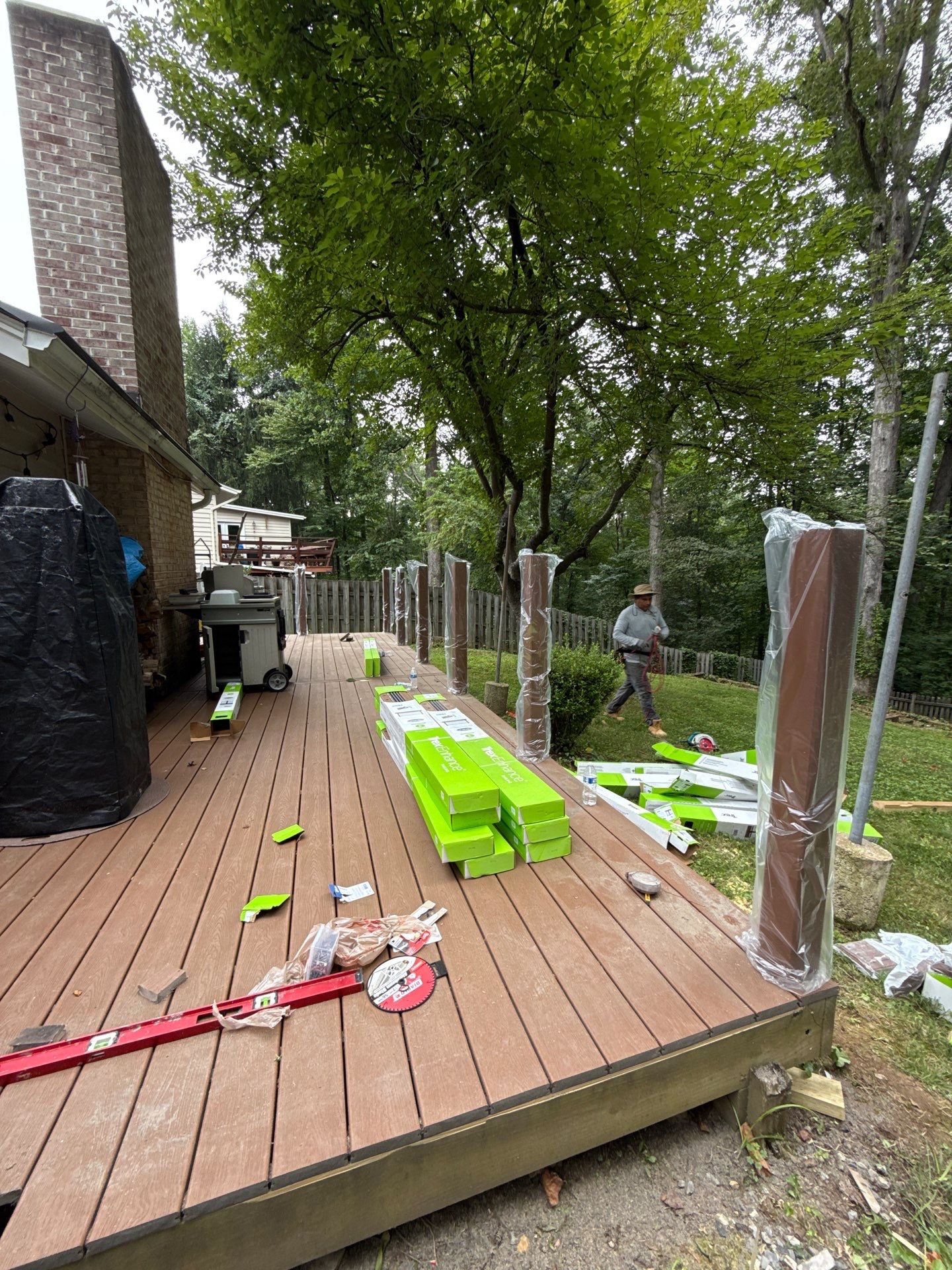 Railing deck installation  by Jesus Master Handyman LLC 