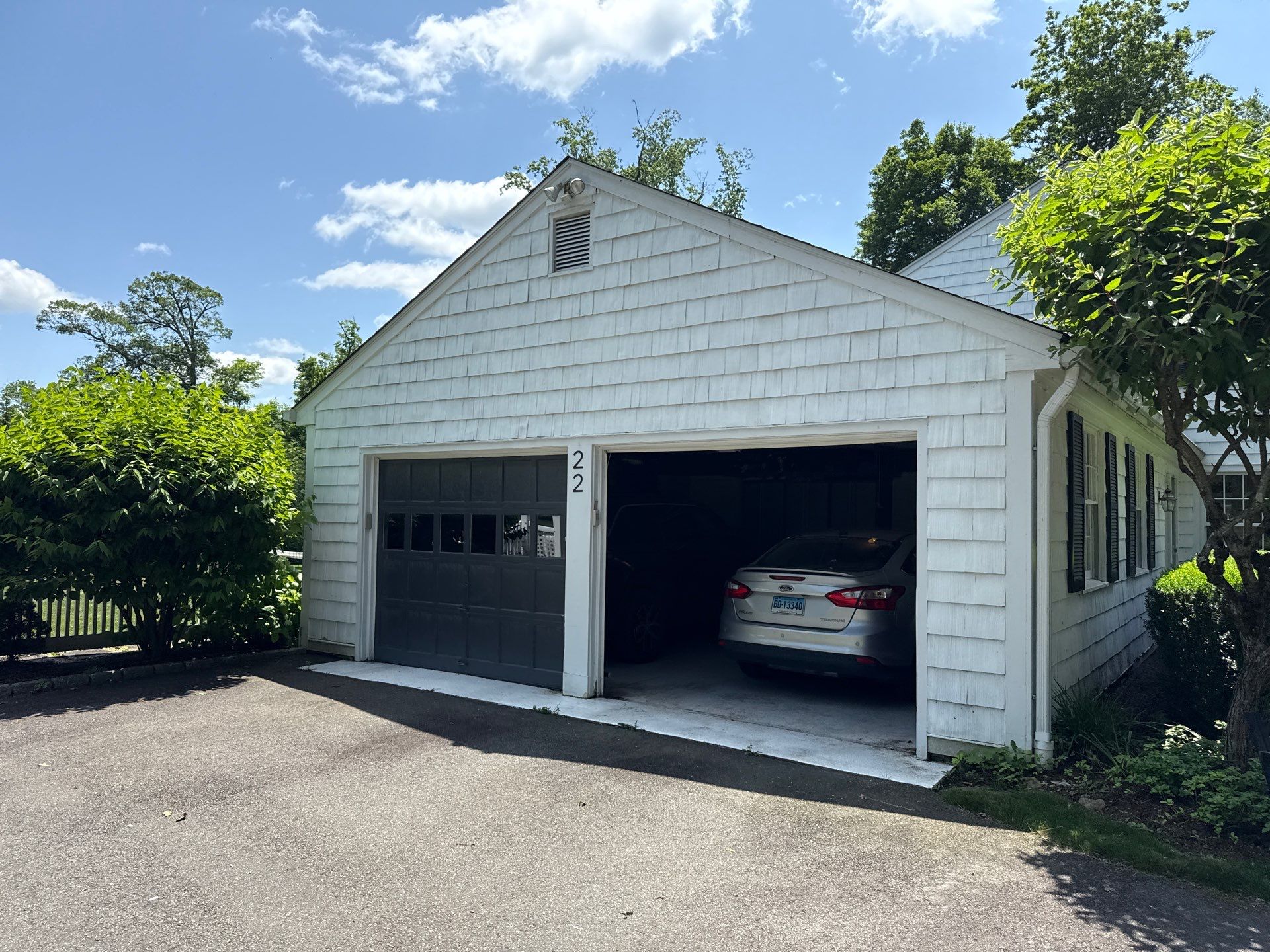 New Canaan Home by Cruz Roofing And Siding