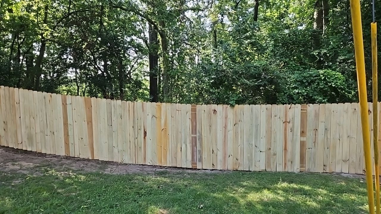 Berry Road - Fence Installation  by Pillar and Pine