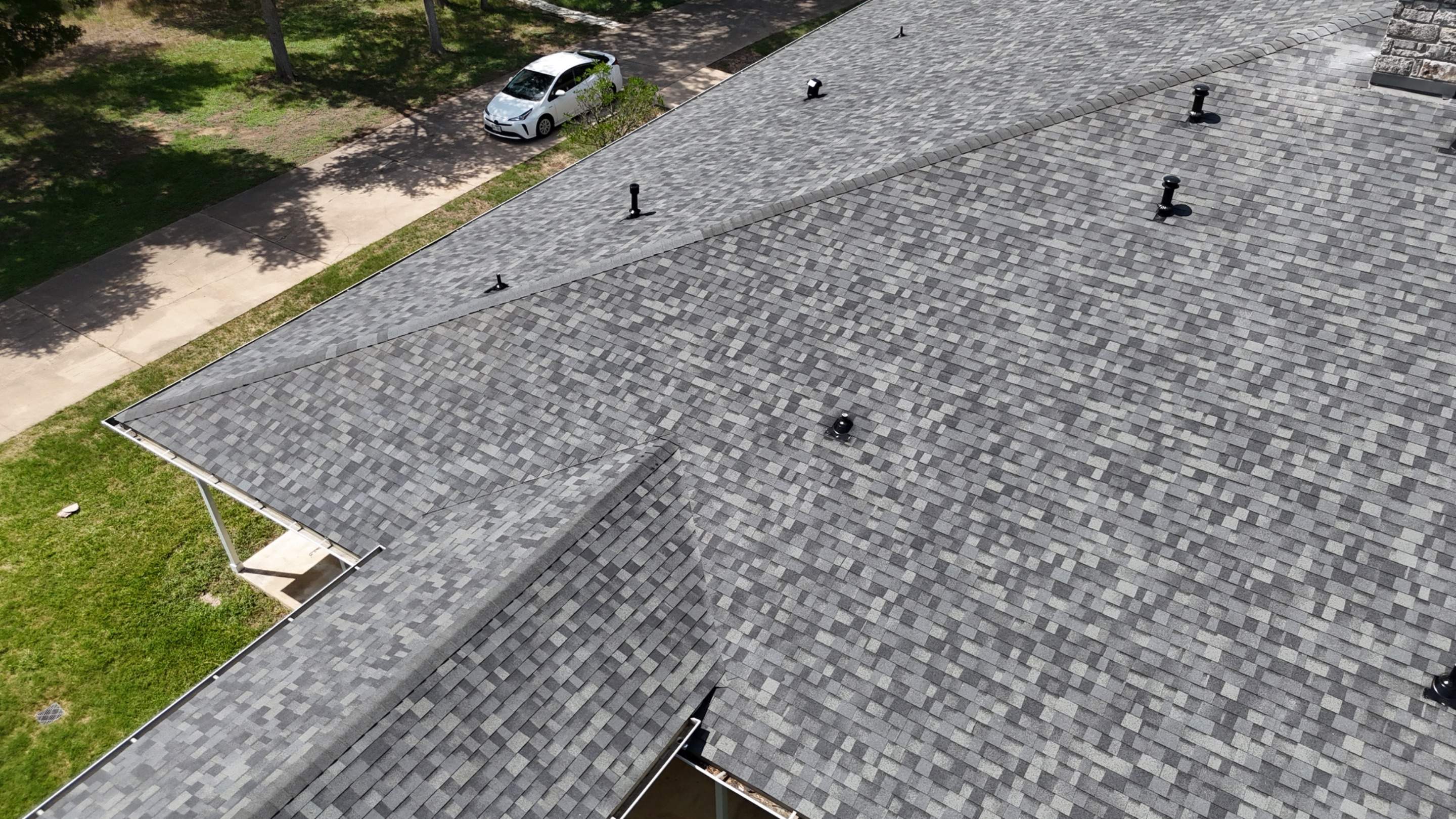 Estate Gray - Owens Corning TruDefinition Duration by RoofsOnly.com