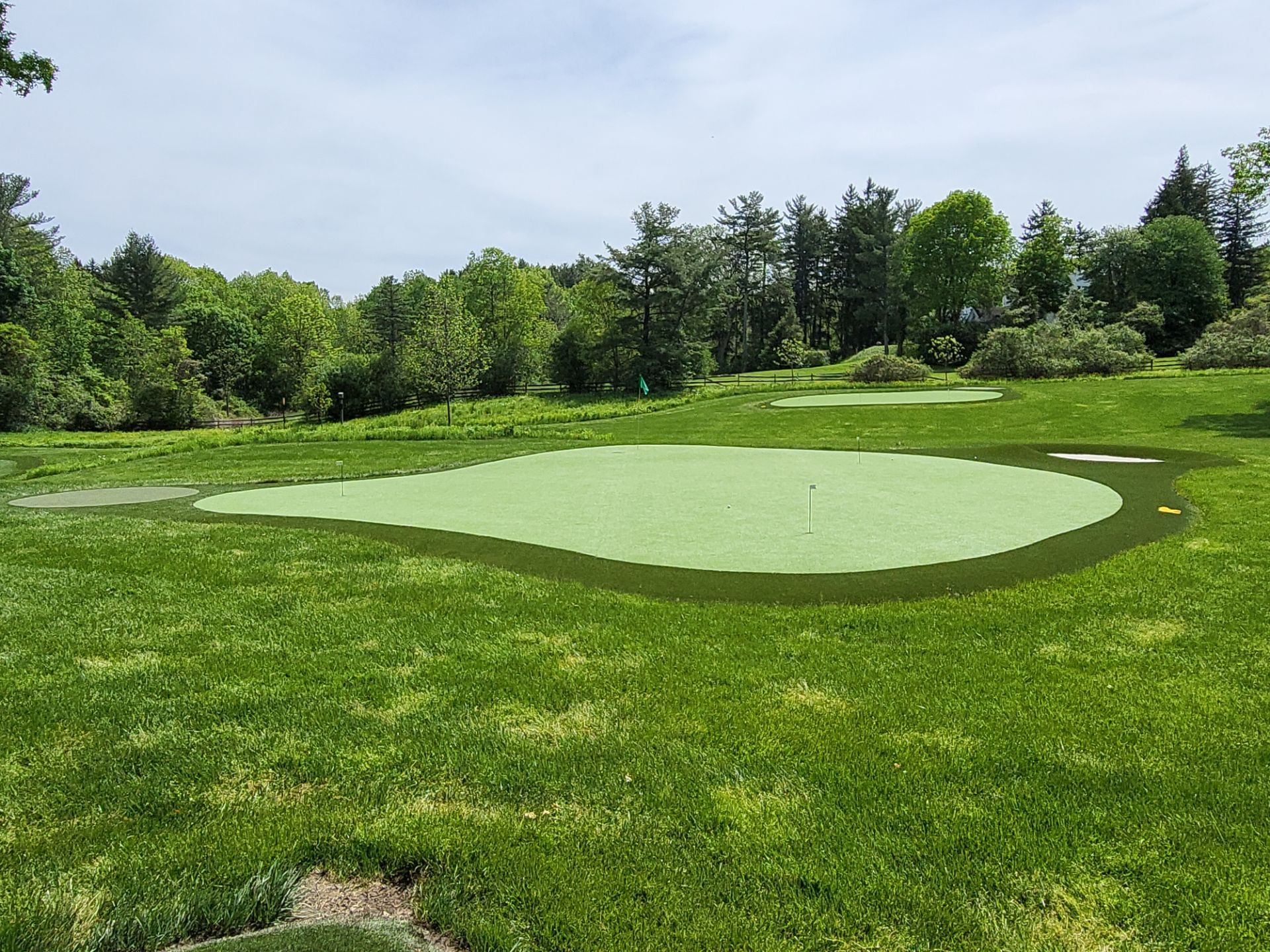 Backyard Par 3 course in Chagrin Falls, OH by Southwest Greens Midwest