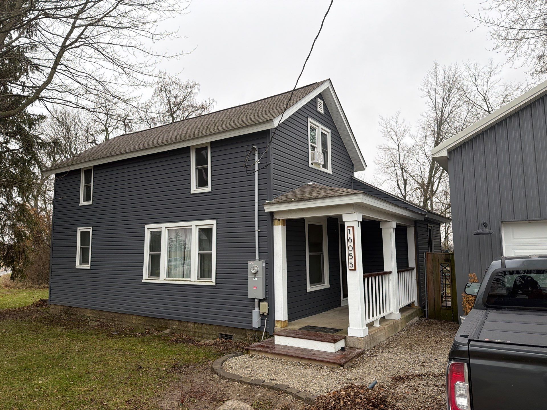 Lakeview - Siding Replacement by Nitro Roofing and Construction