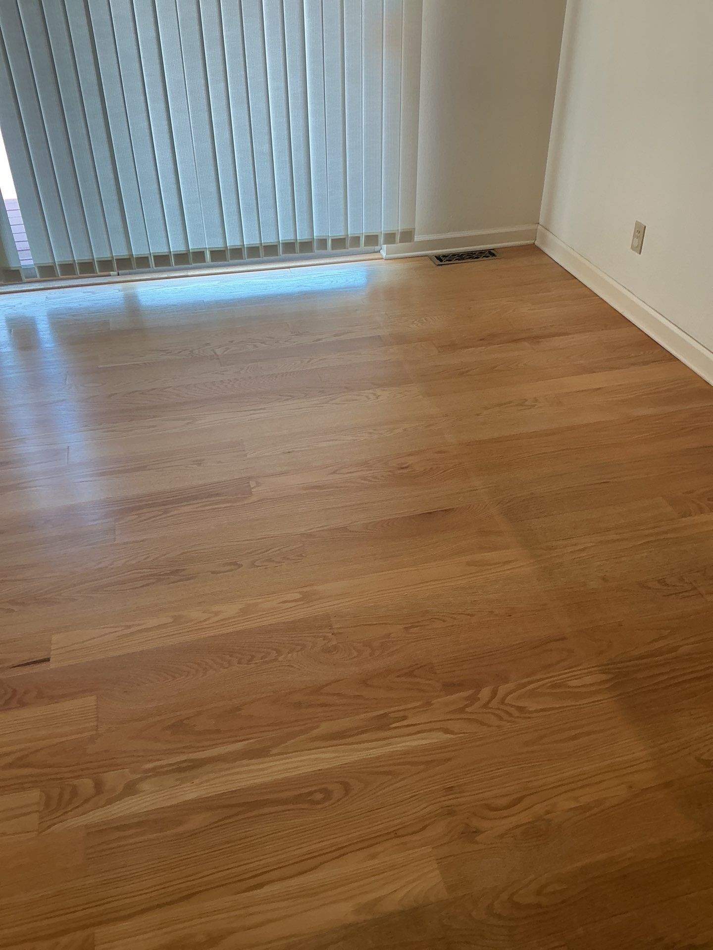 Red Oak Hardwood Floor Installation and Refinishing in Cincinnati by Footprints Floors Kentucky