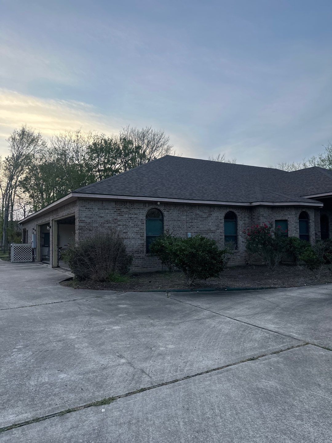 Roof Replacement Weston Lakes by Roof Repair Company