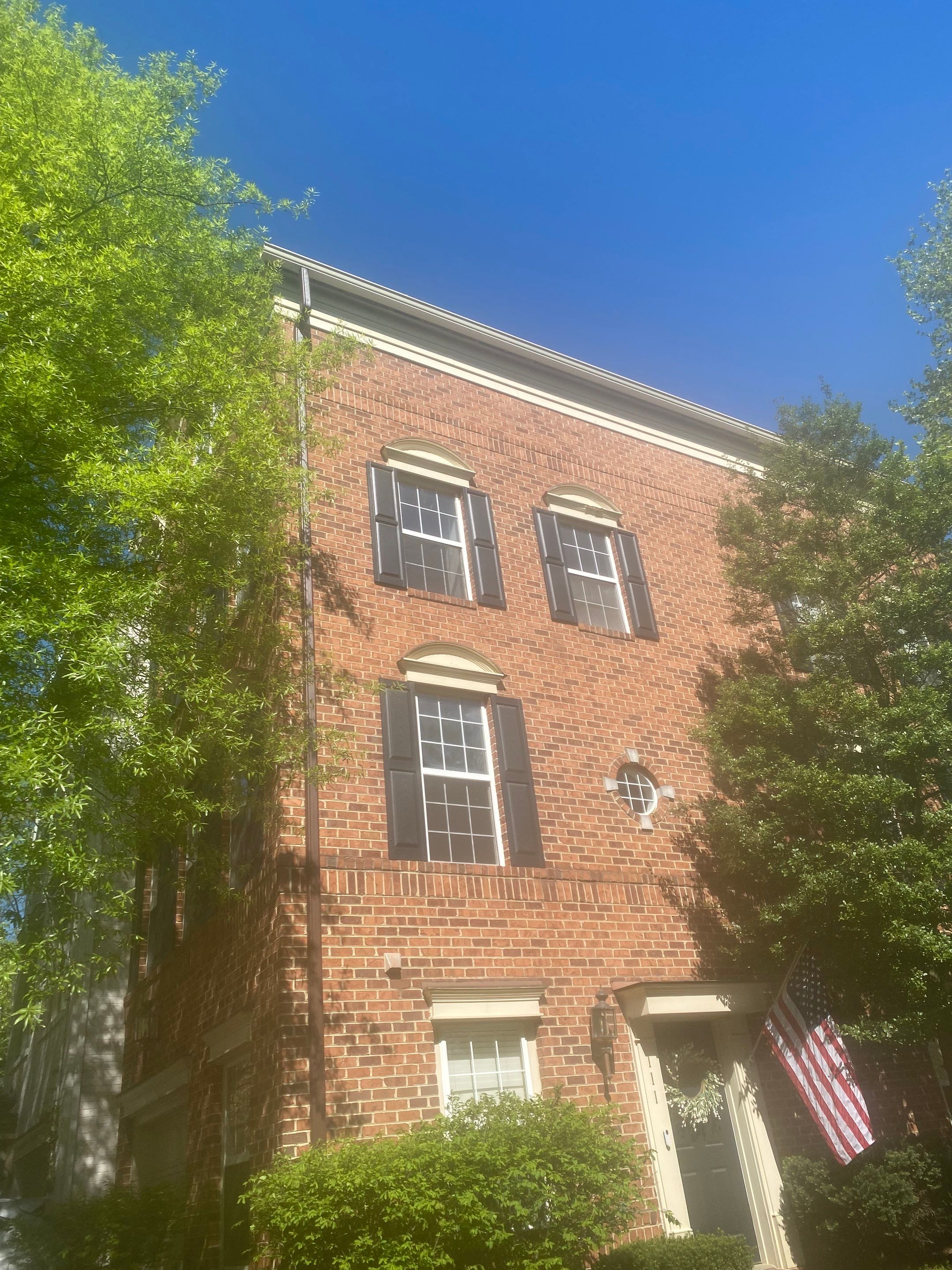 Alexandria: CertainTeed Landmark Pro Designer Shingles in Max Def Georgetown Gray by RM Banning, Inc.