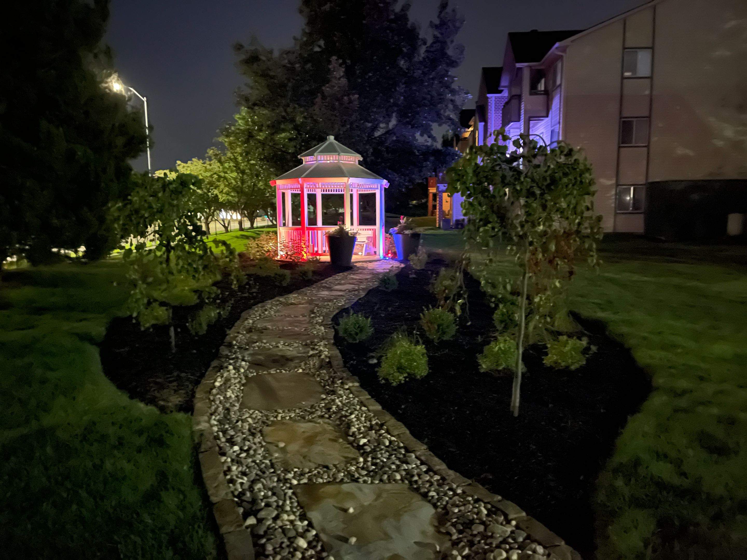 Somerset Apartments by Midwest Lightscaping