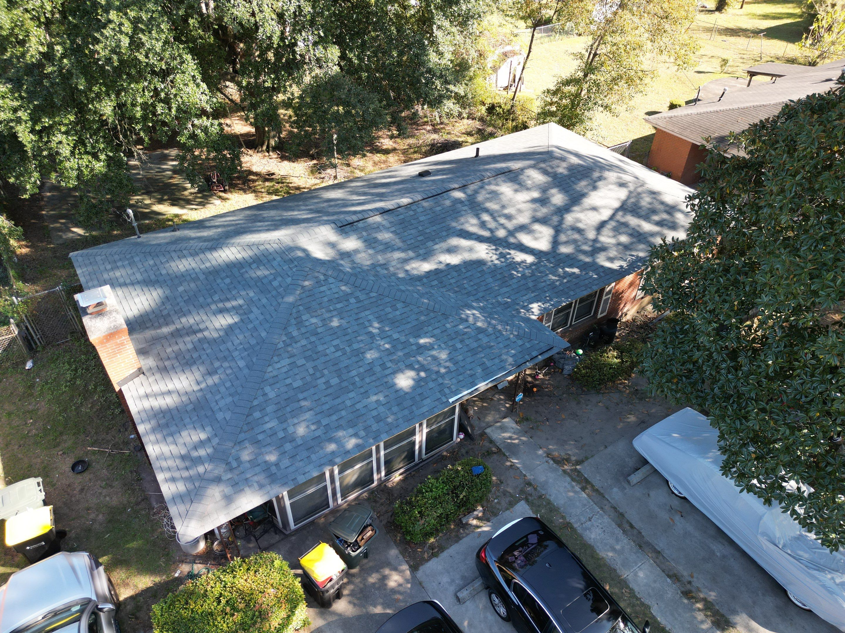 Residential Roofing Installation using Owens Corning Oakridge Estate Grey by Talya Roofing