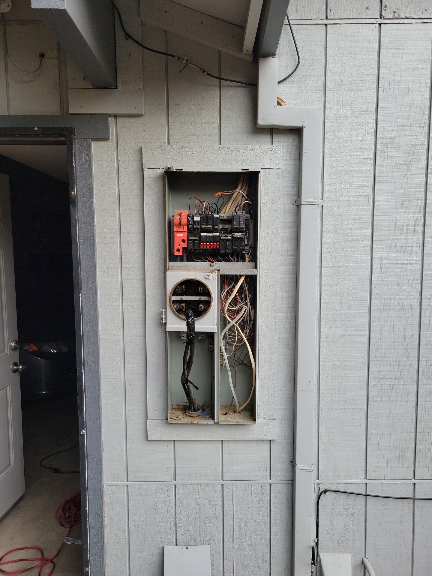 Main panel upgrade by Peach Electric Inc