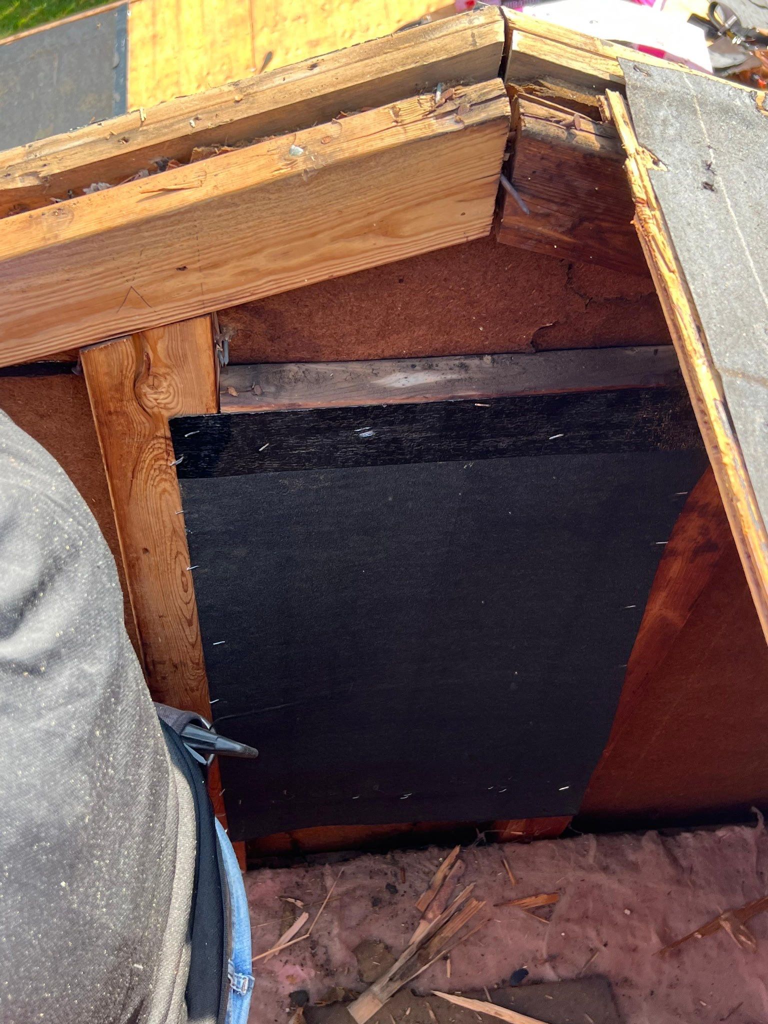 Roof Replacement using Owens Corning Brownwood by 180 Contractors