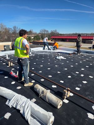 Single-Ply Roofing System – Greenleaf Commercial