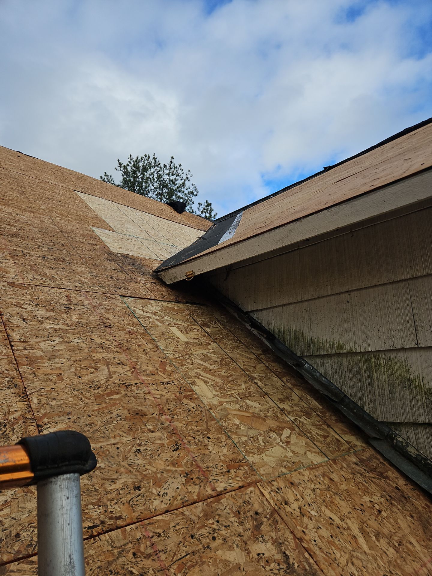 Residential Roofing Installation using IKO Dynasty (Color: Granite Black) by Orezona Building & Roofing Company, Inc.