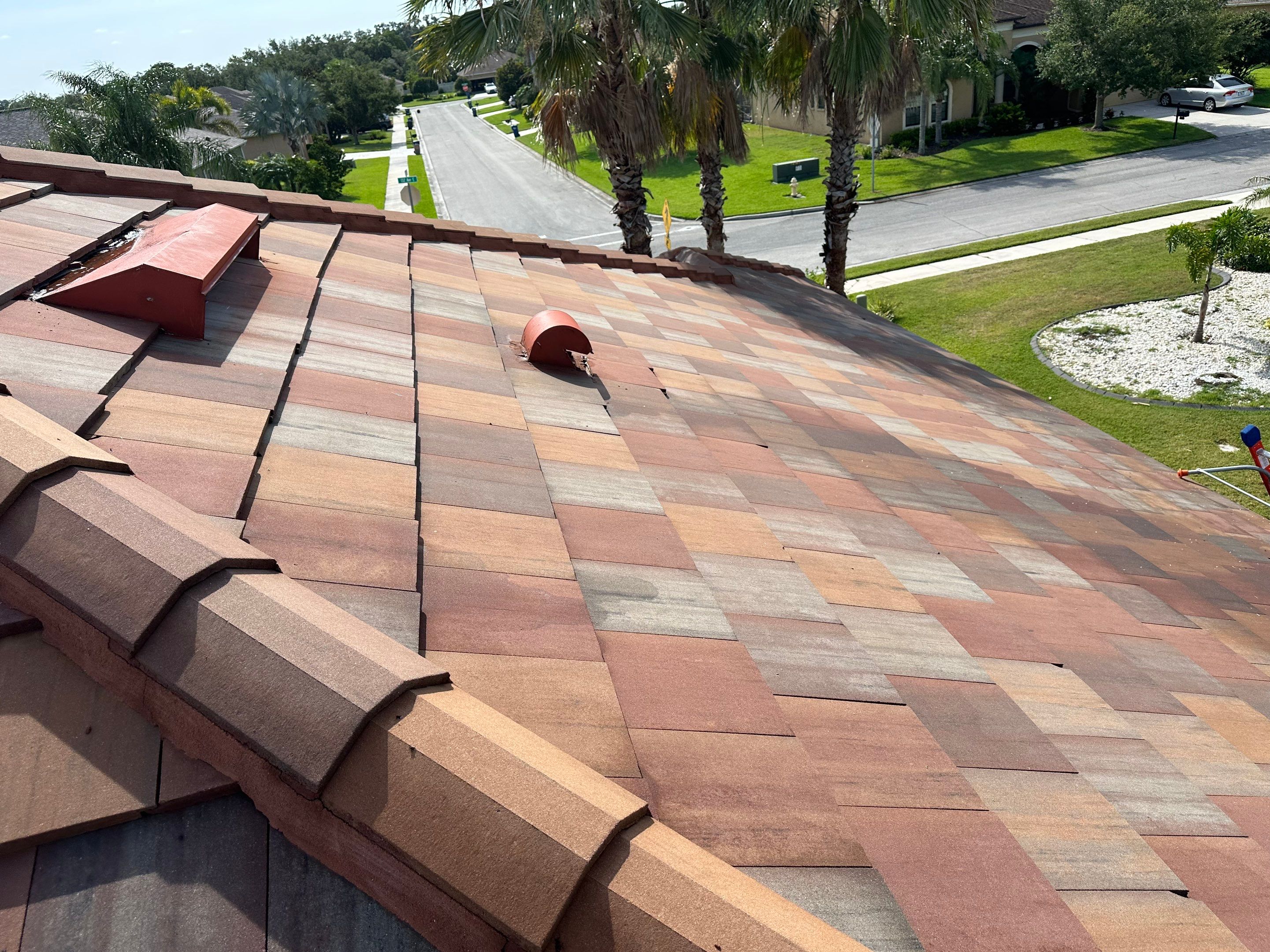 🏡 Tile Roof Cleaning – Gamble Creek Estates, Parrish, FL by Sunshine AquaWash