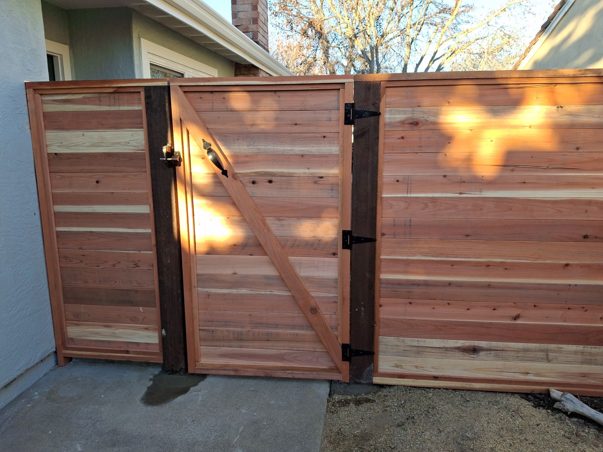 Horizontal T&G Good Neighbor by Fremont Fence Inc
