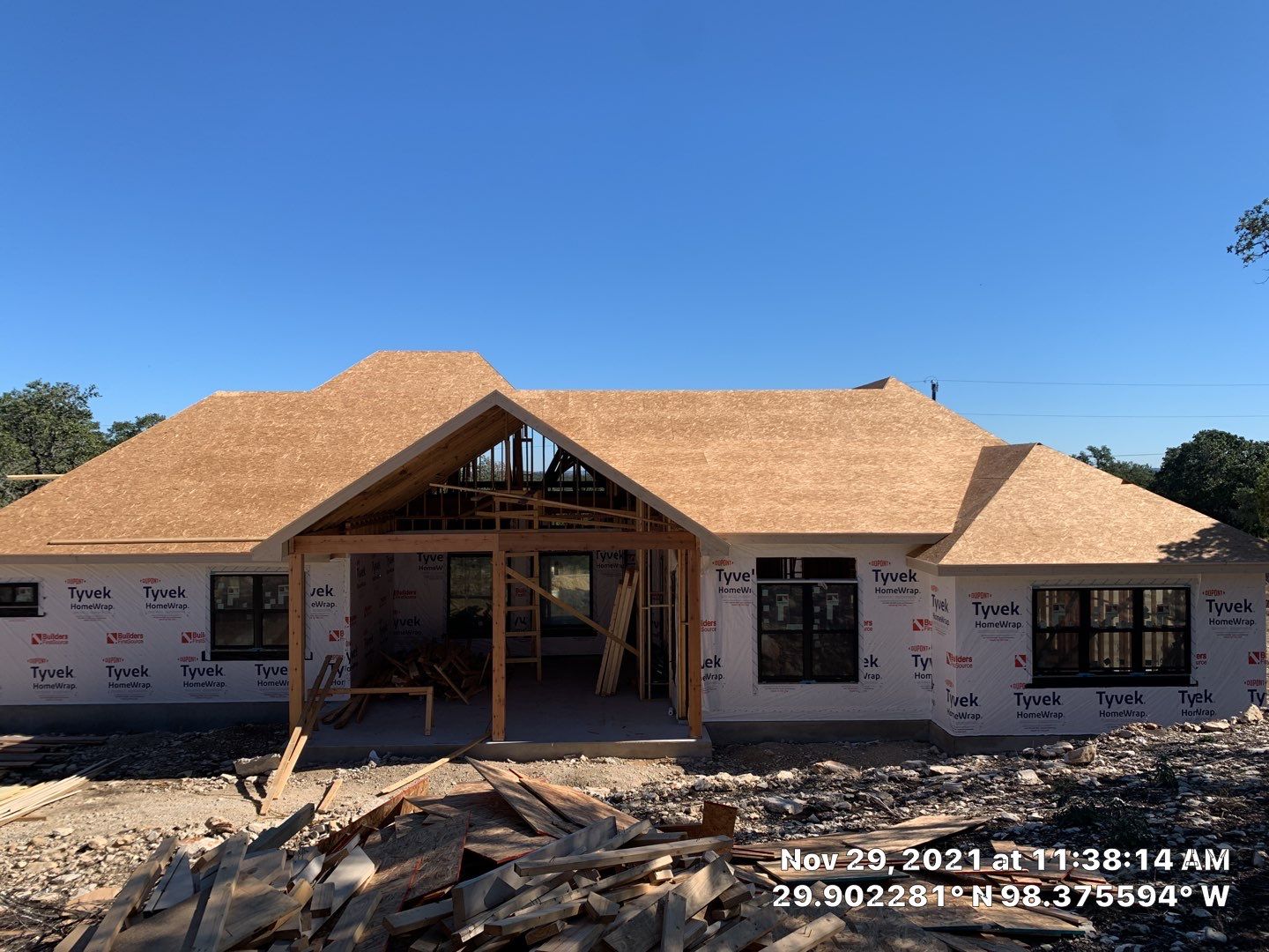 New Home Construction using Owens Corning 30 year Architectural Shingles by Premier Roofing and Contracting