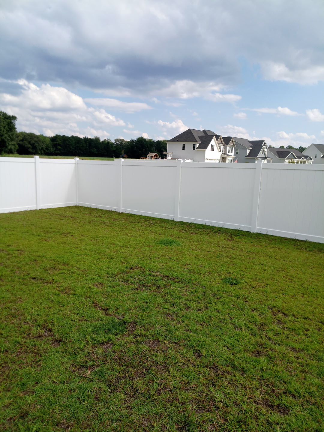 Hamilton Vinyl Privacy Project in Grimesland by Superior Fence and Rail