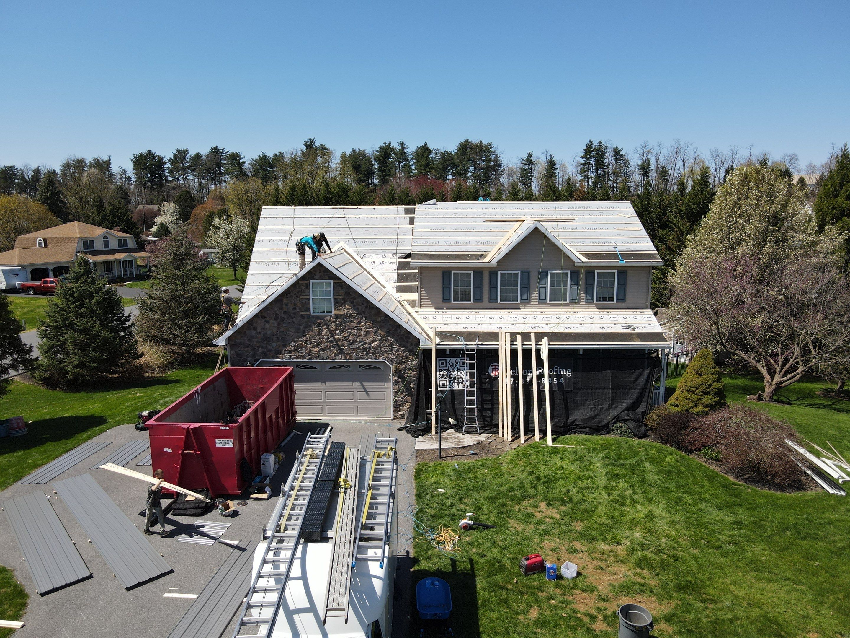 Residential Roofing Installation using Everlast Azm Panel -charcoal by Teflon Roofing