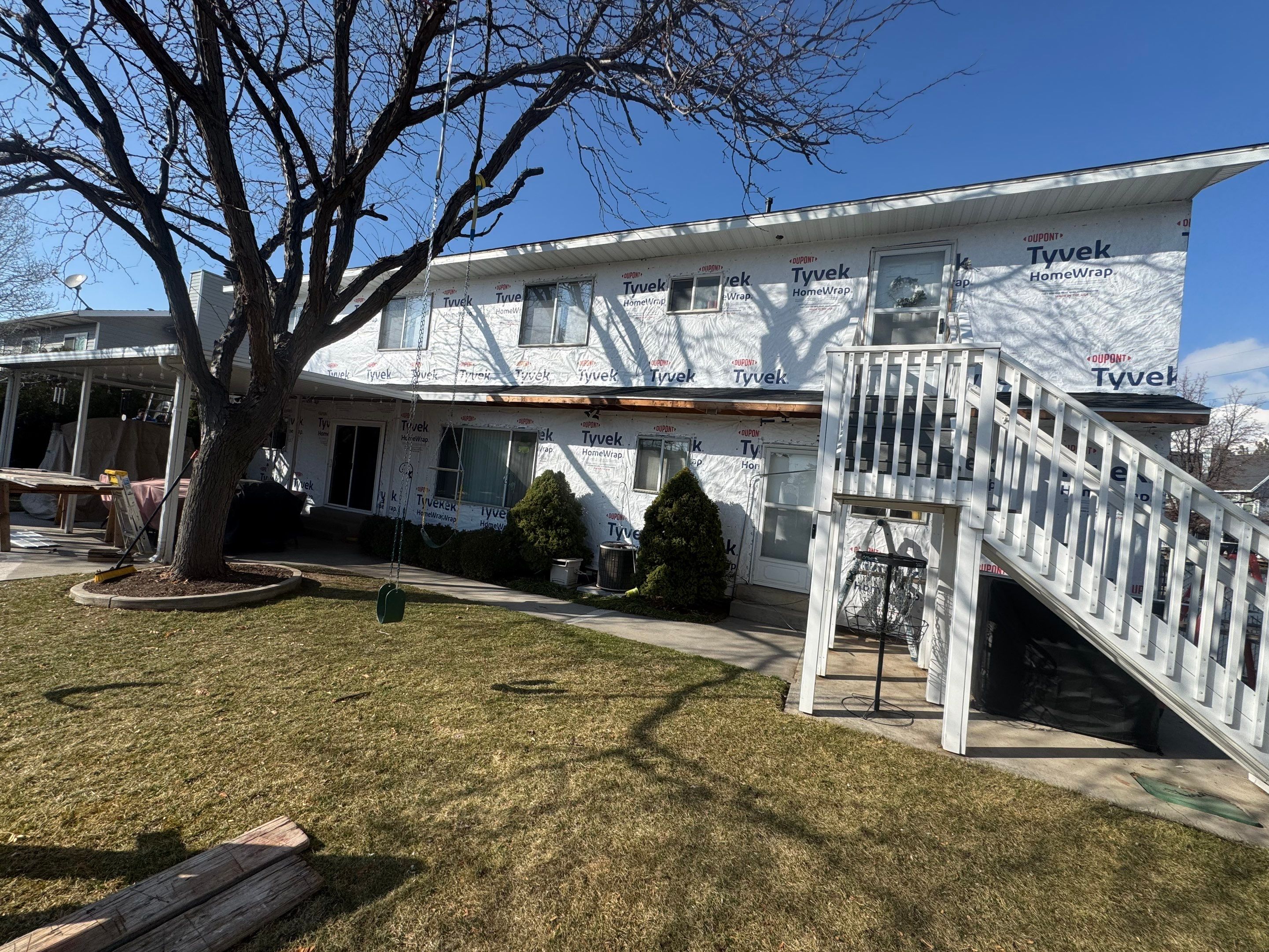 Lindon | Hardie & Steel Mixed Siding | Pearl Gray by Ideal Siding Utah