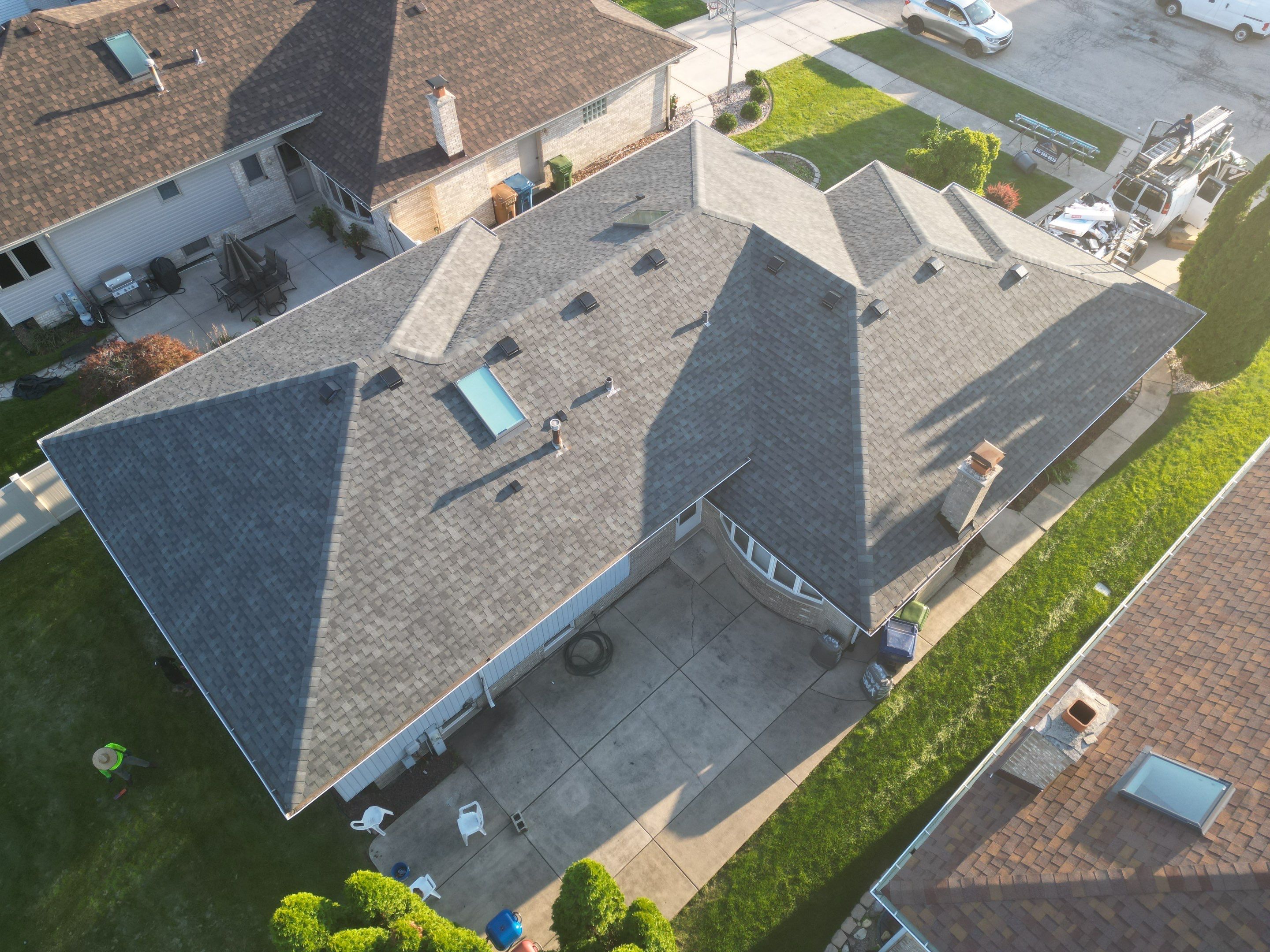 Gaf roofing replacement skylights Oak lawn Il — photo 4
