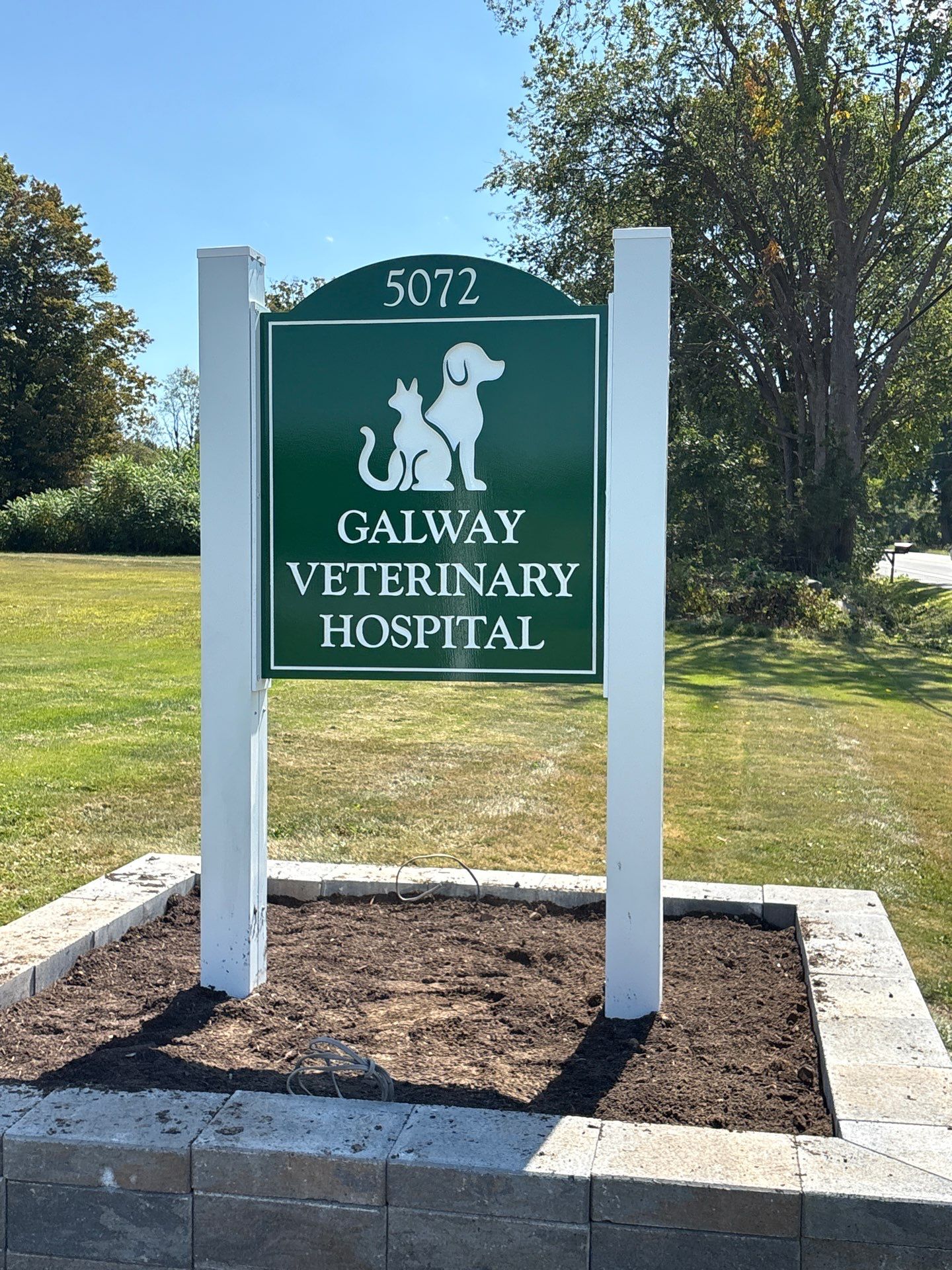 Galway Veterinary Hospital Monument Sign Installation by FASTSIGNS of Saratoga Springs