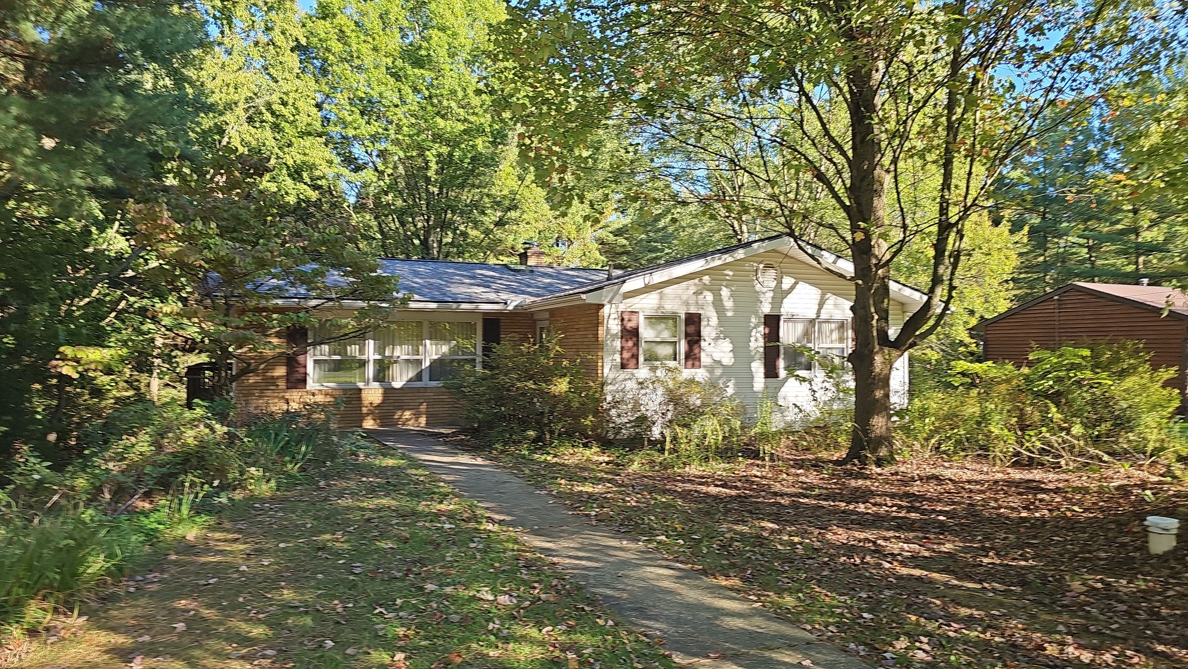 Atlas Pinnacle, Color, Coastal Granite, Drip Edge, Color, Black by Eagle Eye Roofing