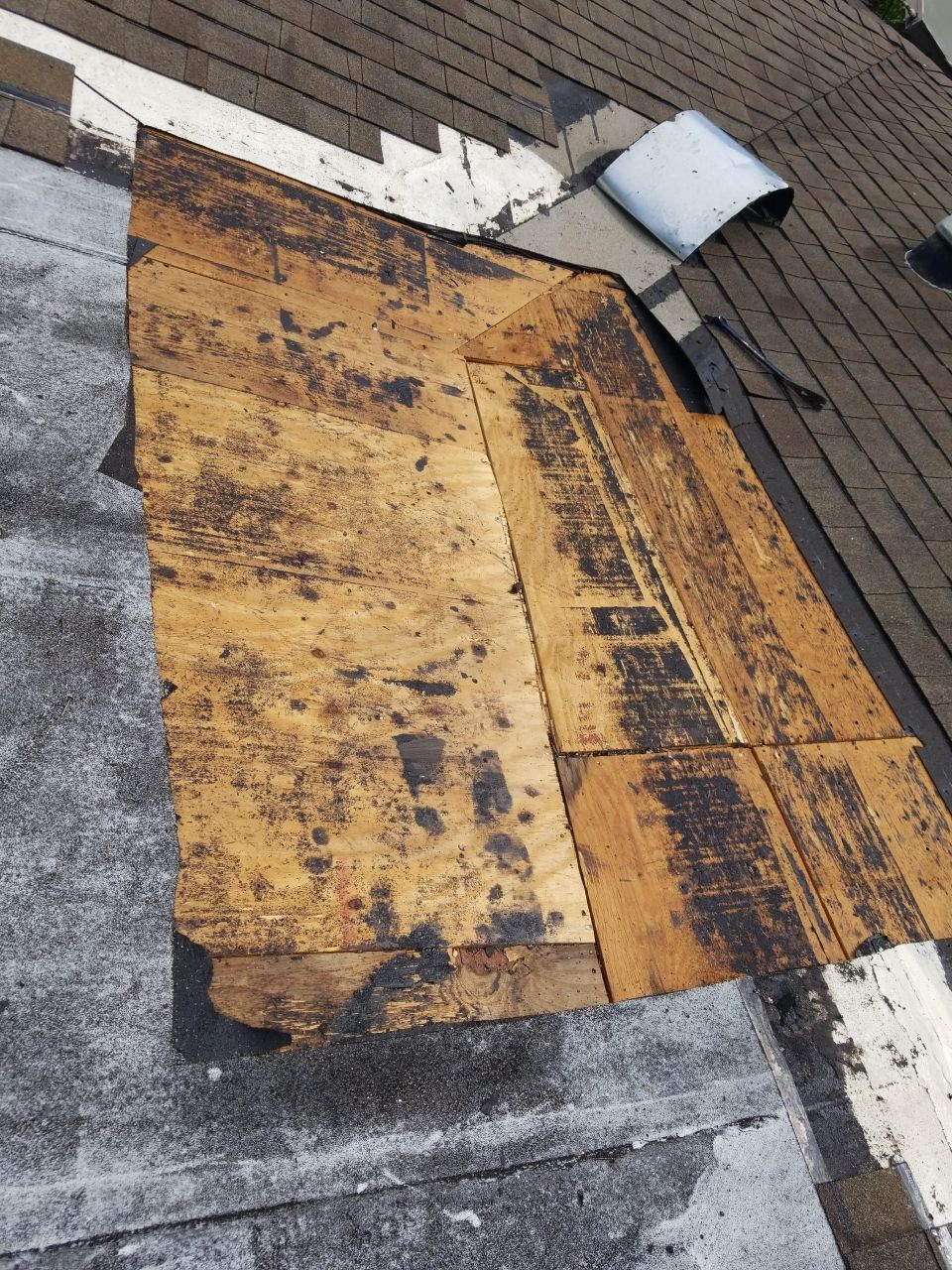 Residential Roof Repair and Exterior Soffit Renovation in Boca Raton by Aastro Roofing