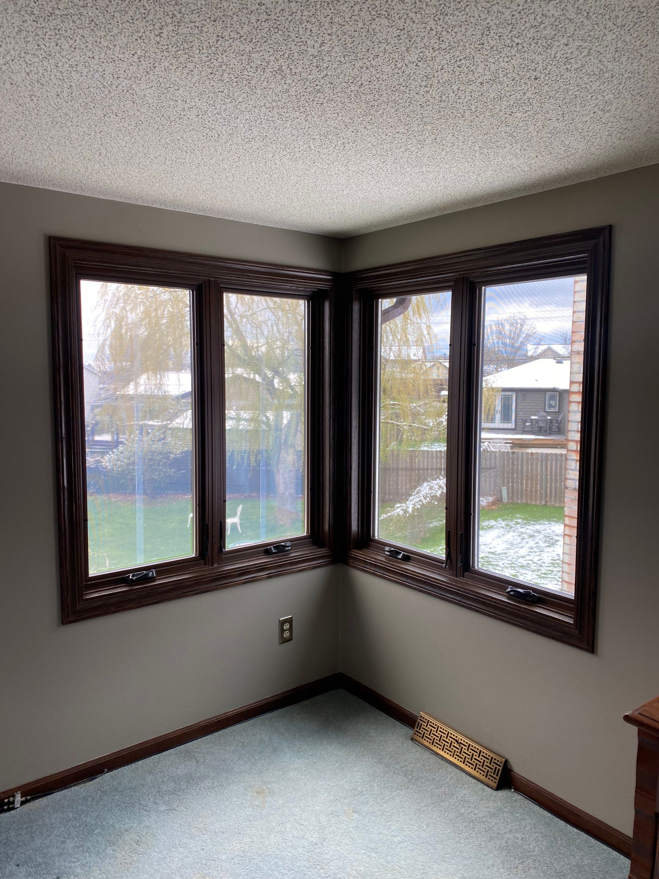 Window Replacement by Ivy Lea Construction