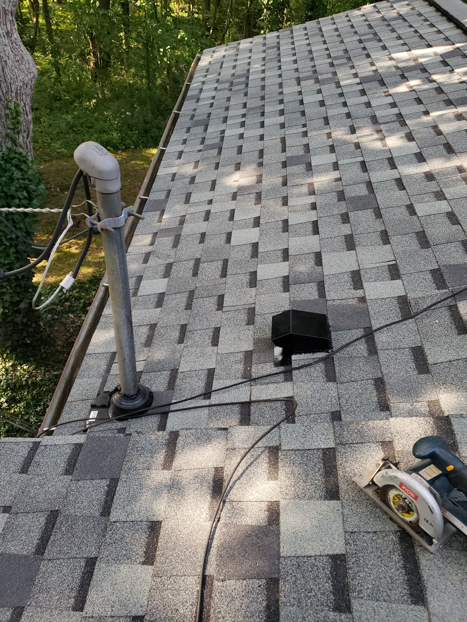 BRAND: ATLAS PINNACLE HP COLOR: PRISTINE SCOTCHGARD HEARTHSTONE by Eagle Eye Roofing