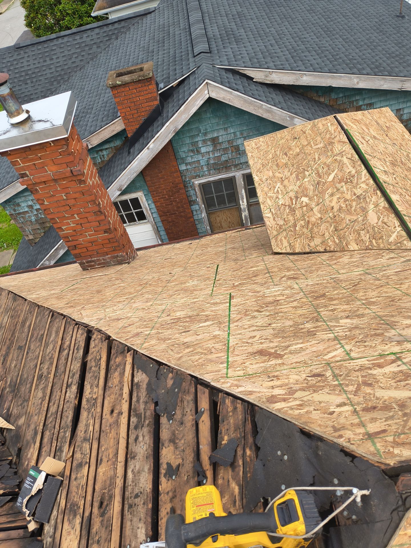 Residential Roofing Installation using GAF Timberline HDZ Shakewood by Rainstoppers Roofing