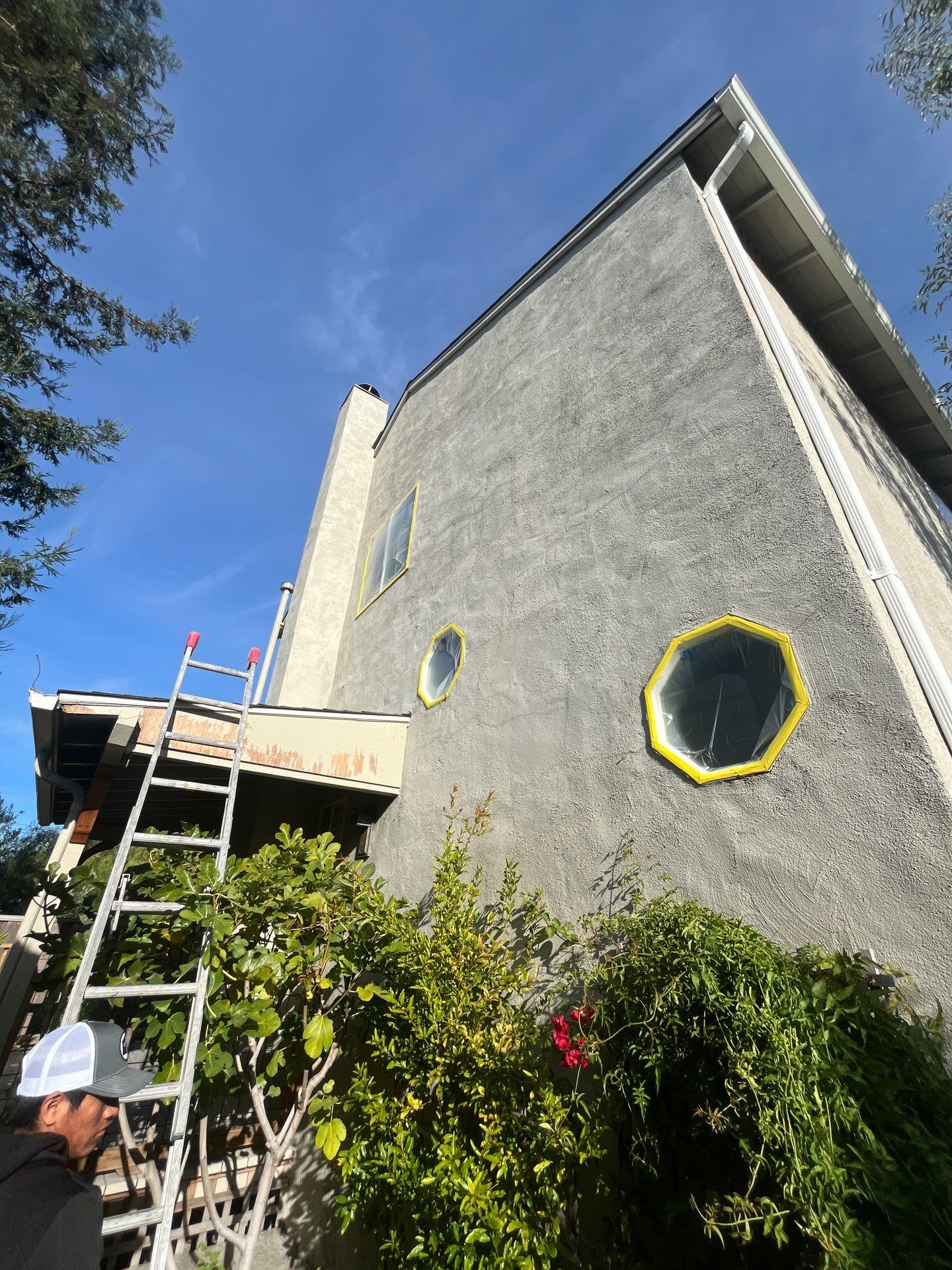 Exterior repaint-siding and stucco by Herrera’s Bay Area Painting inc.