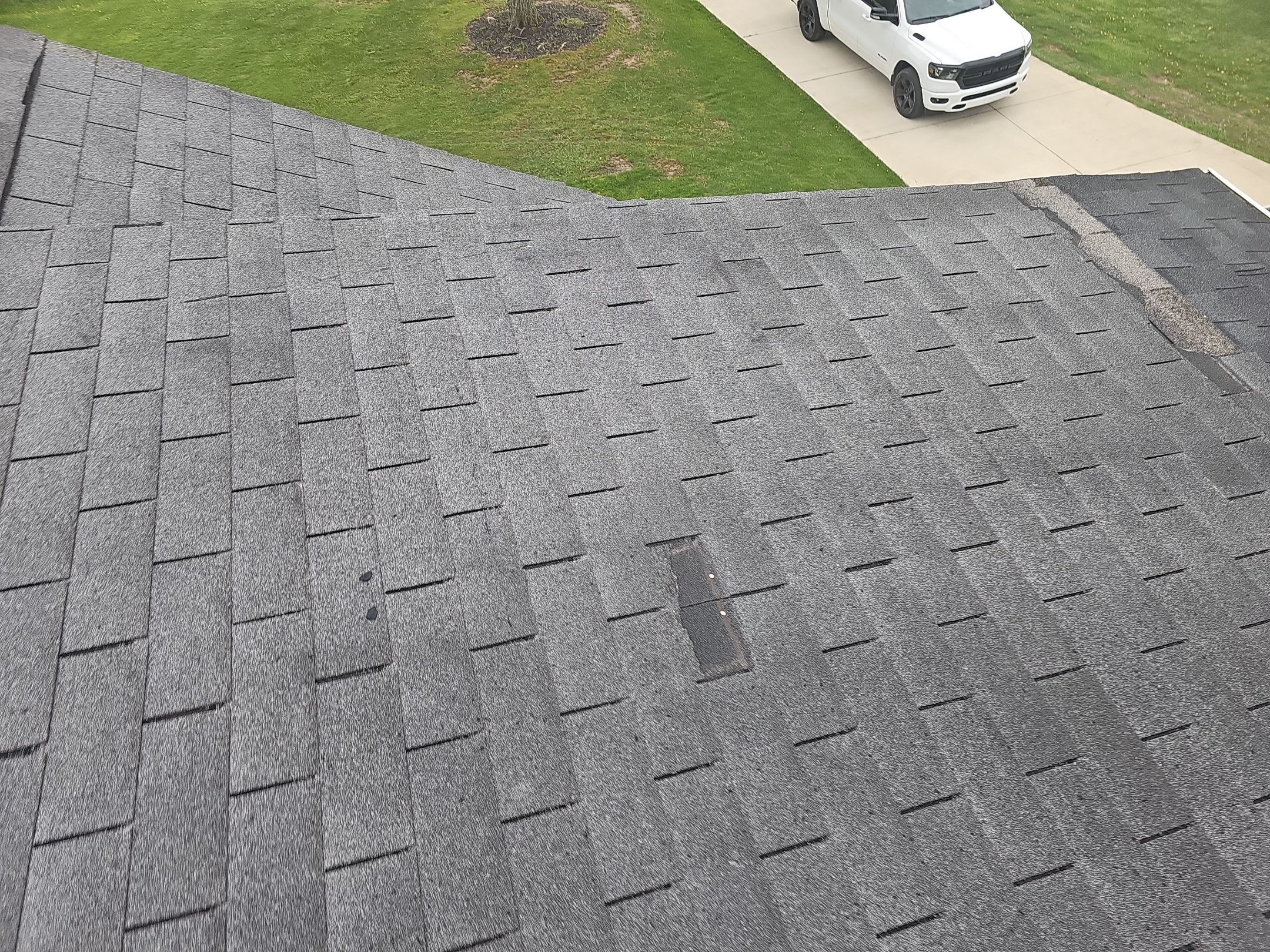 ATLAS PINNACLE COLOR: PRISTINE BLACK by Eagle Eye Roofing