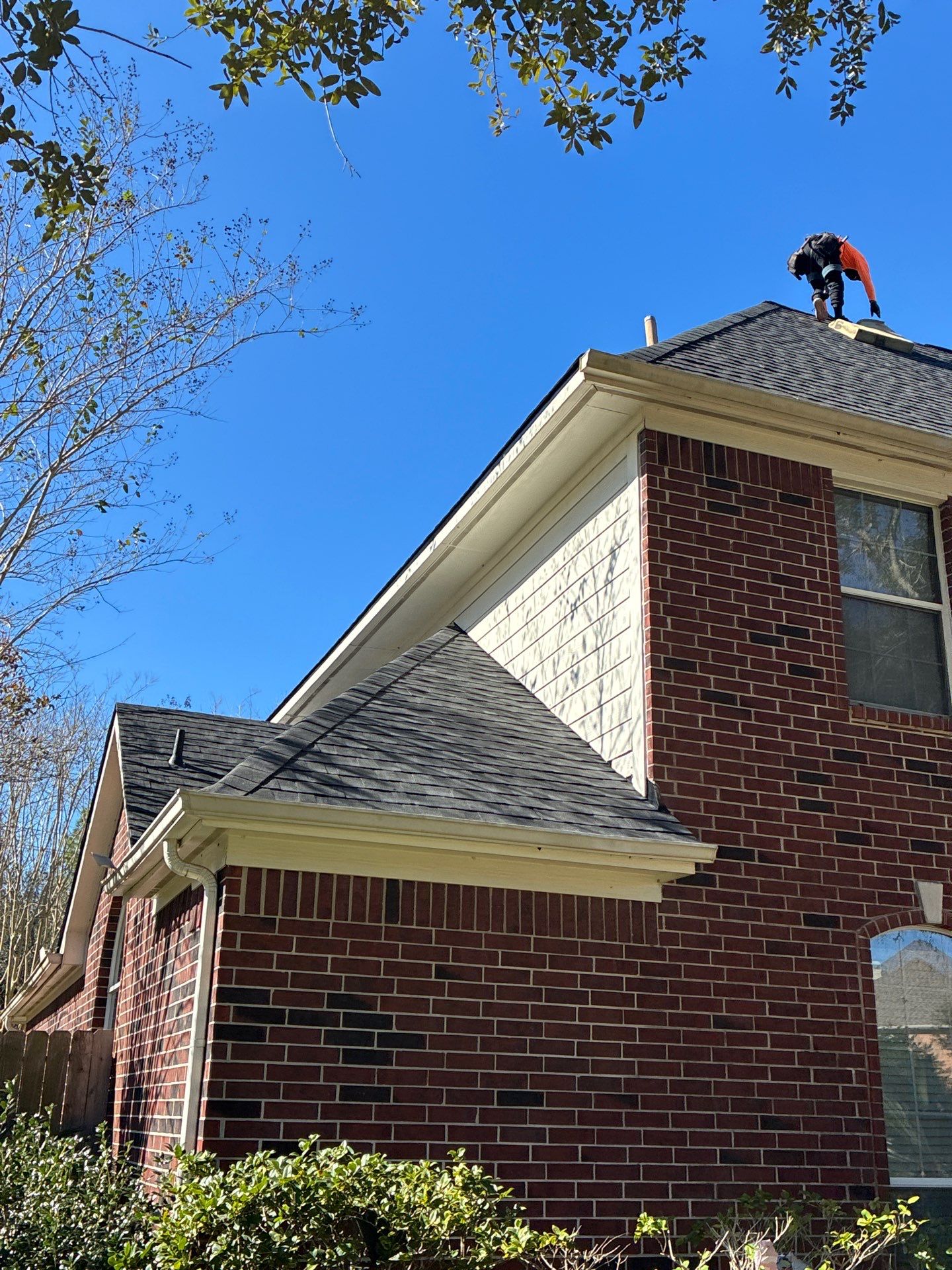 Roof Replacement in The Forest of Friendswood, Friendswood TX by Roof Repair Company