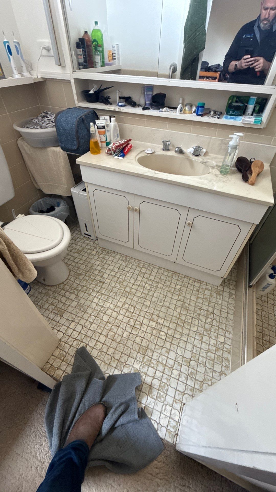 Ensuite Renovation by Re-seal Bathrooms