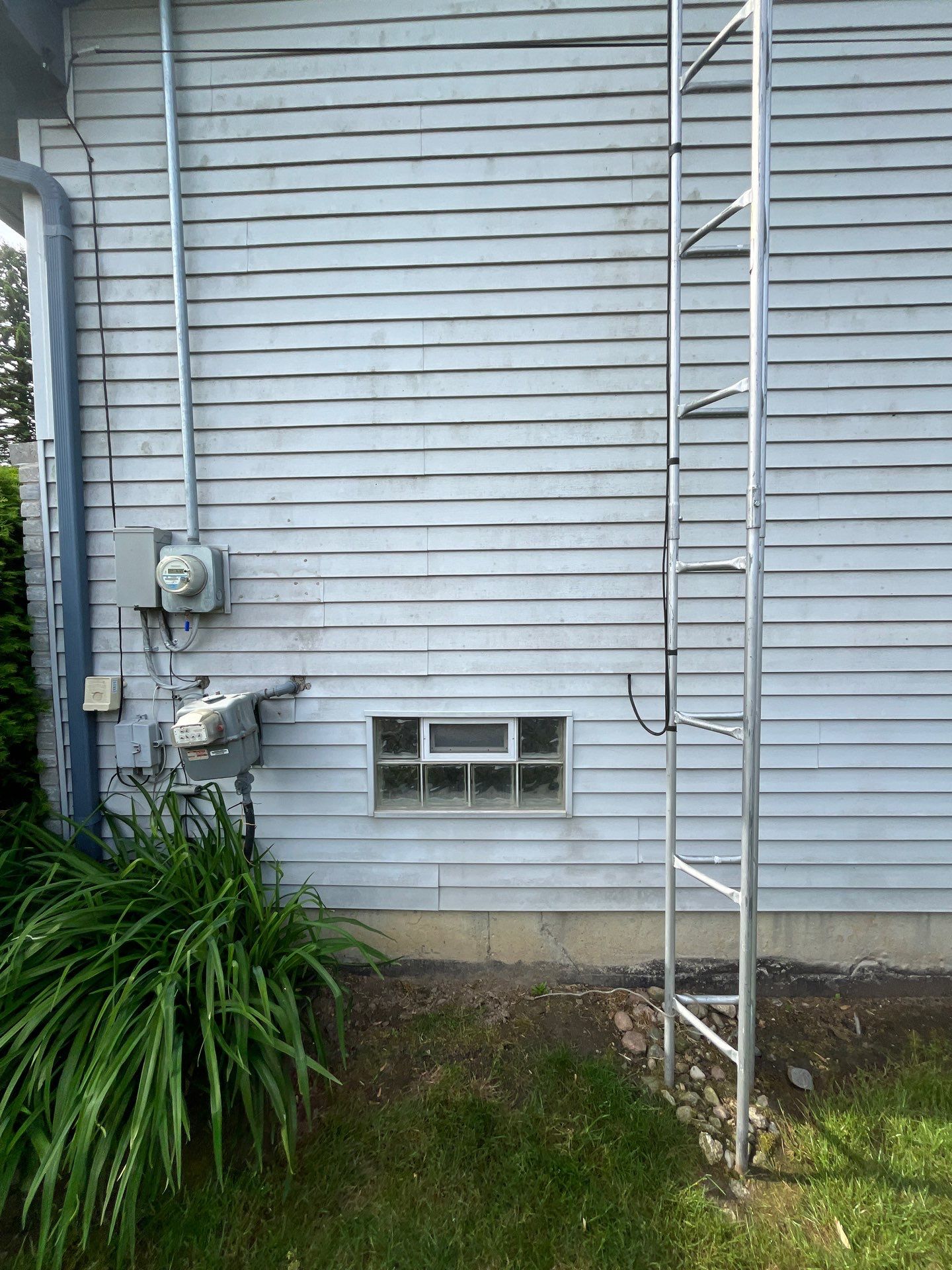 Siding Replacement using Alside Charter Oak D4.5" Cape Cod Grey by 180 Contractors