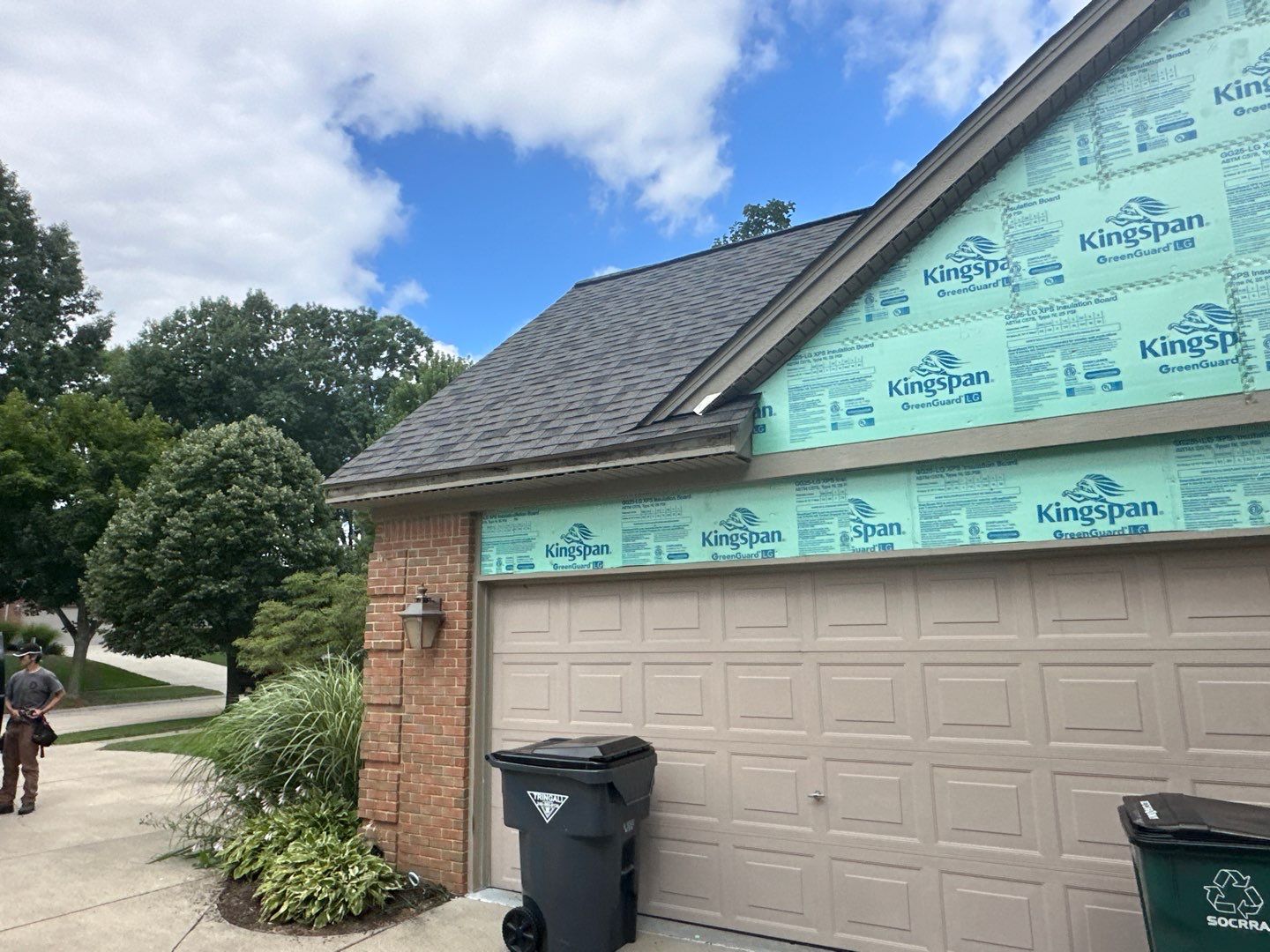 Roof Replacement using Owens Corning Peppercorn and Siding Replacement using Ascend Charcoal Smoke by 180 Contractors