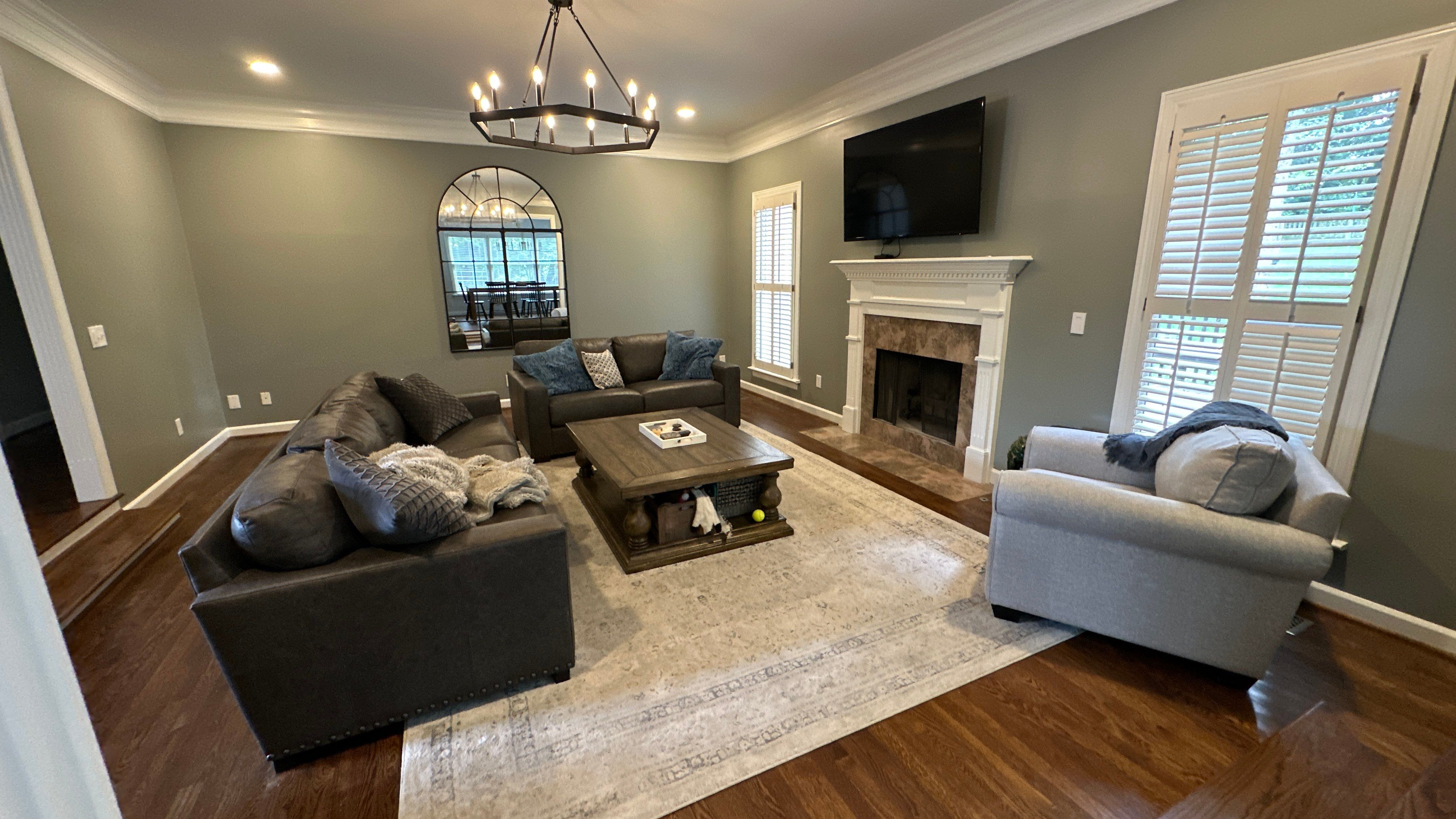 Interior Painting/Trim Work in Brentwood by Music City Improvements