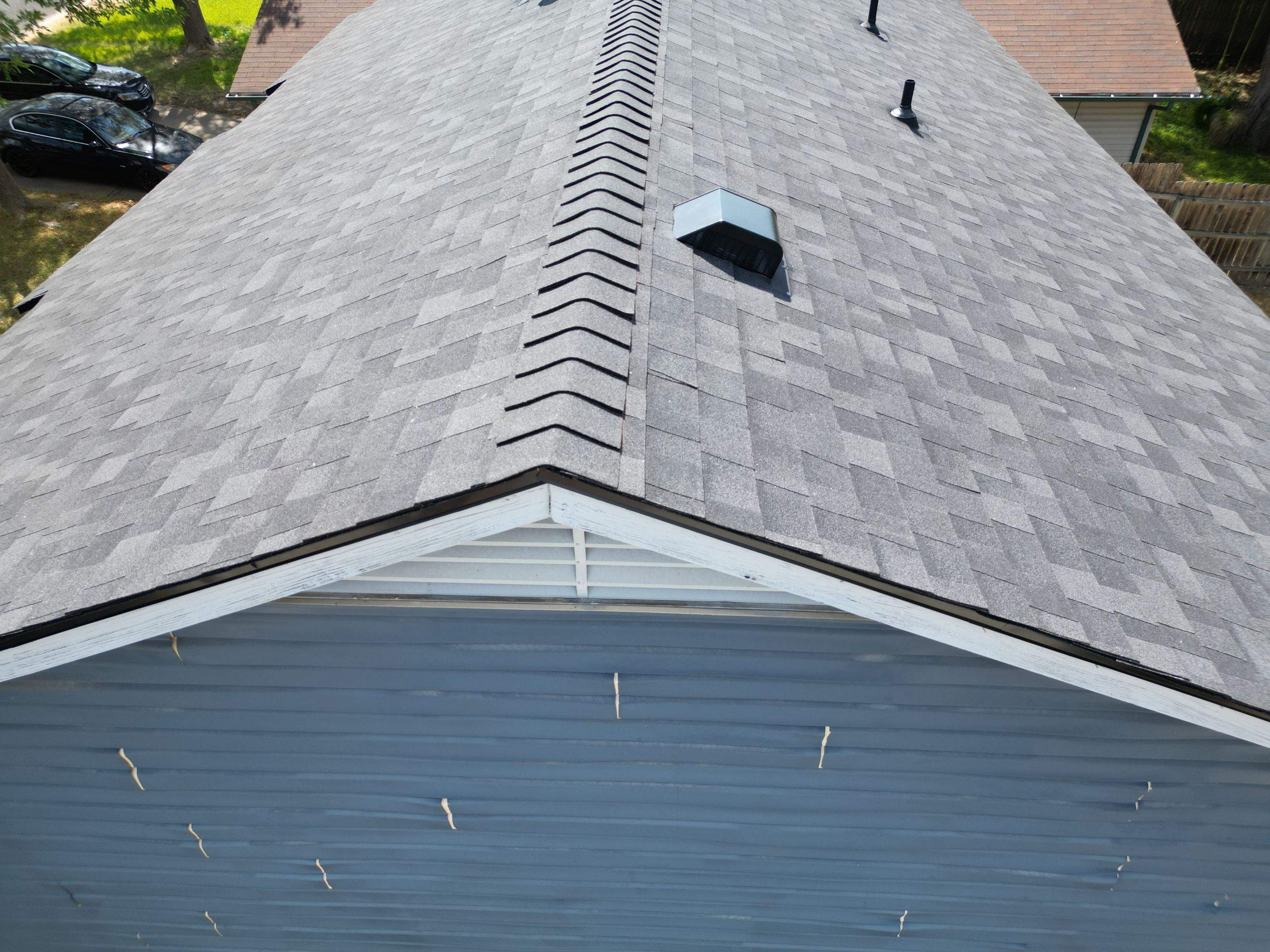 Onyx Black - Owens Corning TruDefinition Duration by RoofsOnly.com