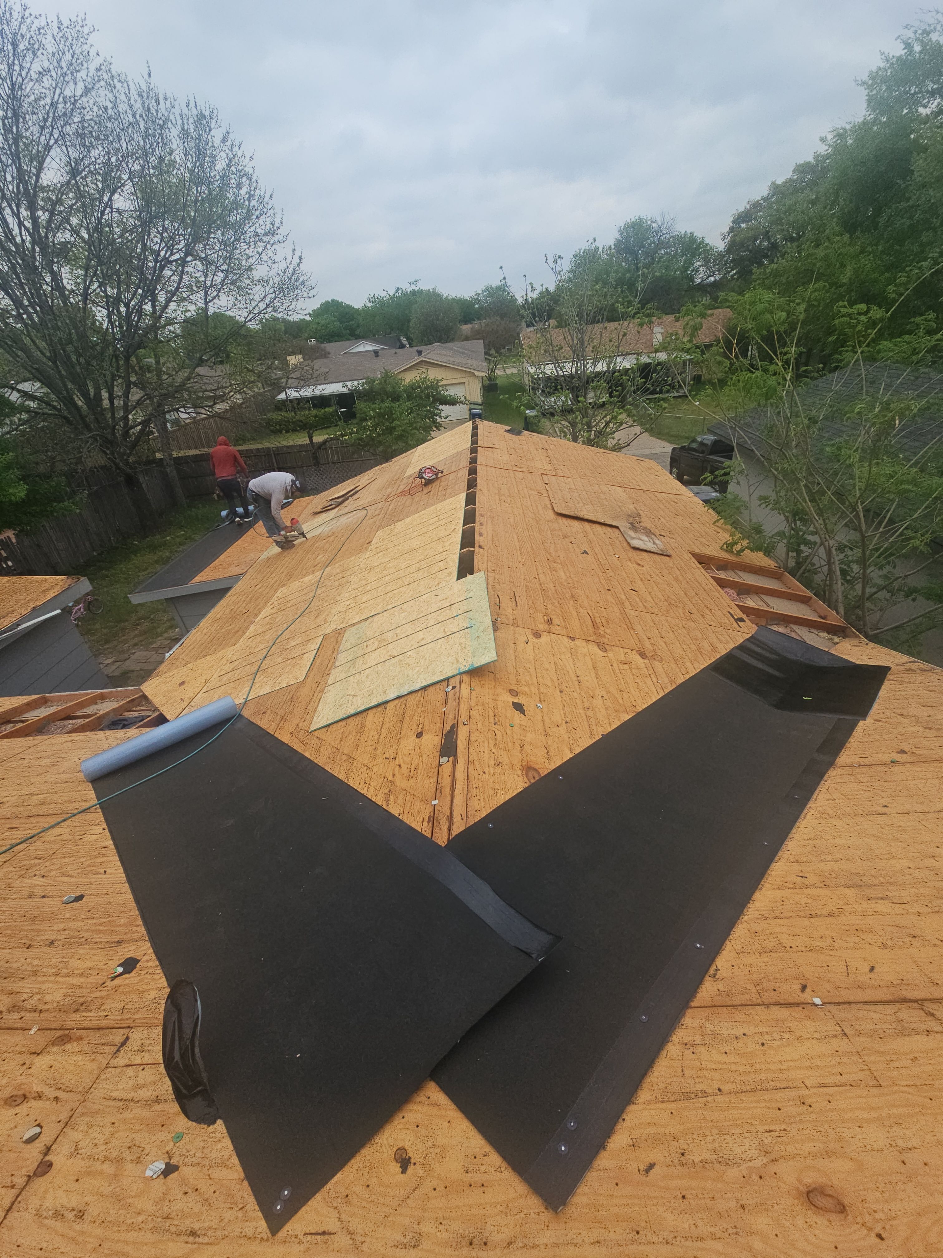 Full Roof Replacement & Flat Roof System in Garland by road roofing llc
