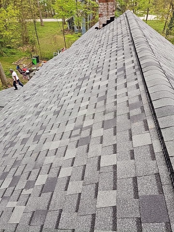 ATLAS PINNACLE COLOR: HEARTHSTONE DRIP EDGE: WHITE by Eagle Eye Roofing