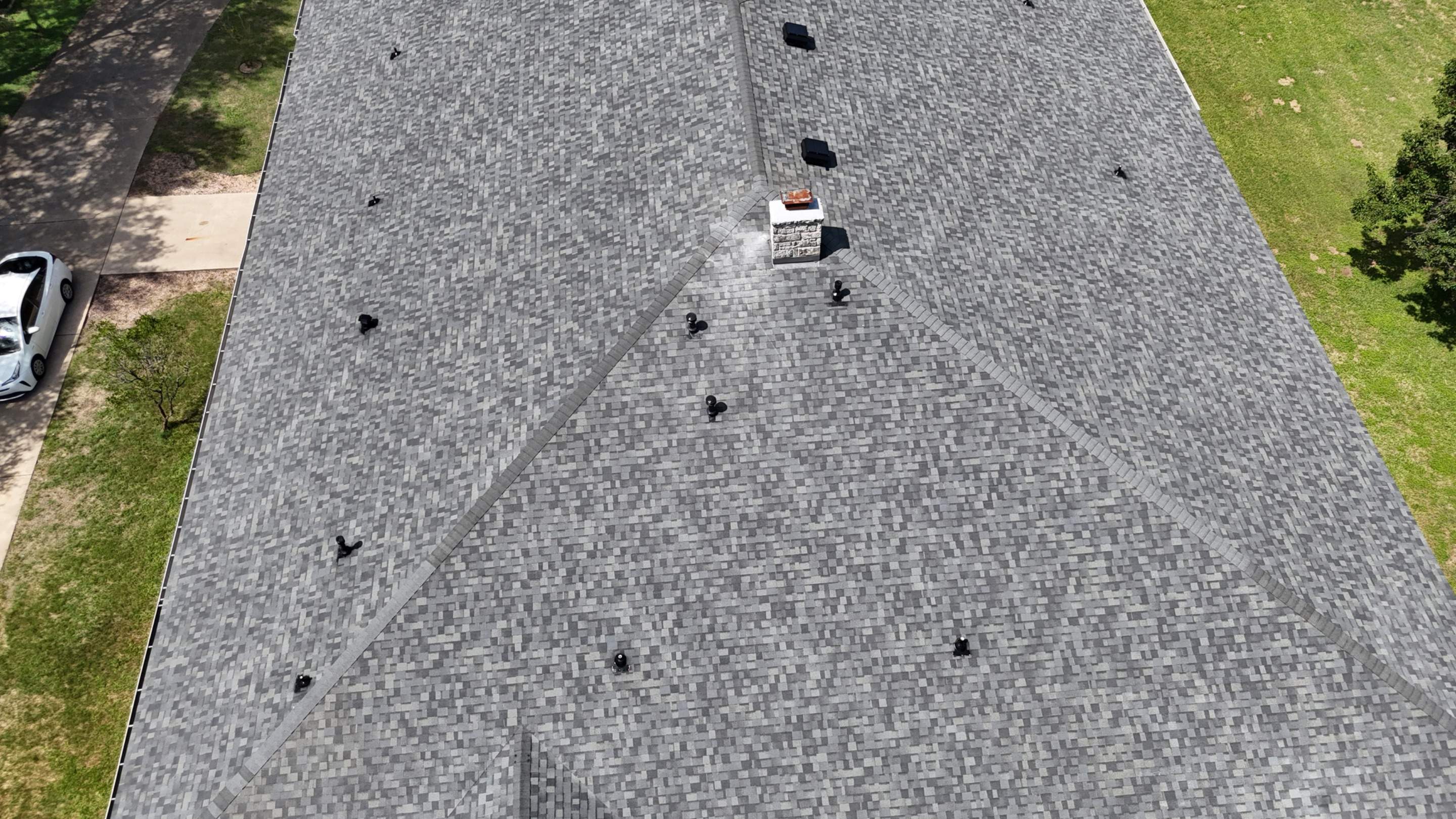 Estate Gray - Owens Corning TruDefinition Duration by RoofsOnly.com